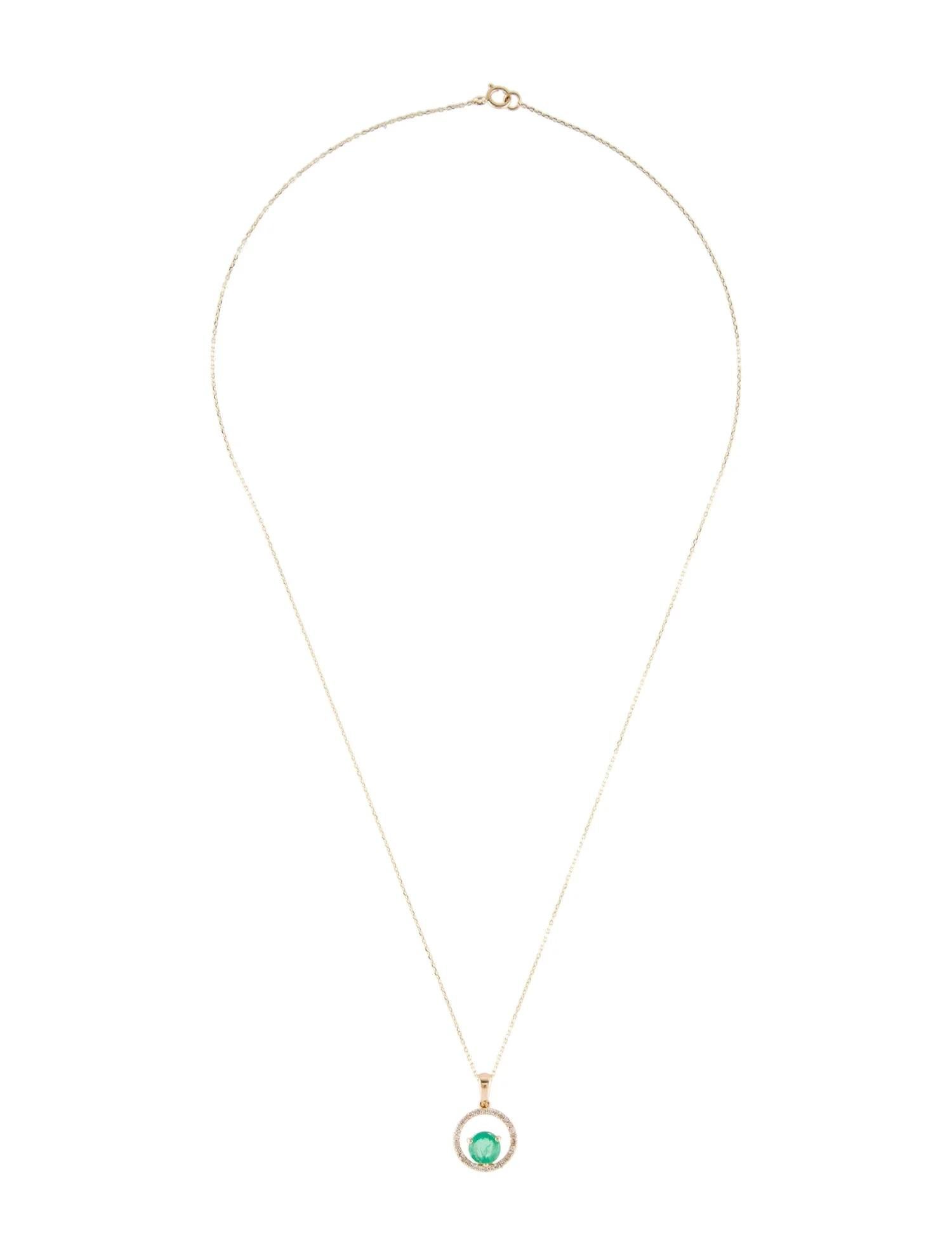 Artiste Collier pendentif en or jaune 14 carats avec émeraude ronde de 0,53 carat en vente