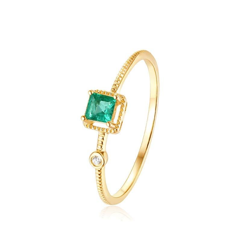 For Sale:  Princess Cut Emerald 14K Yellow Gold Round Diamond Accent Ring 5