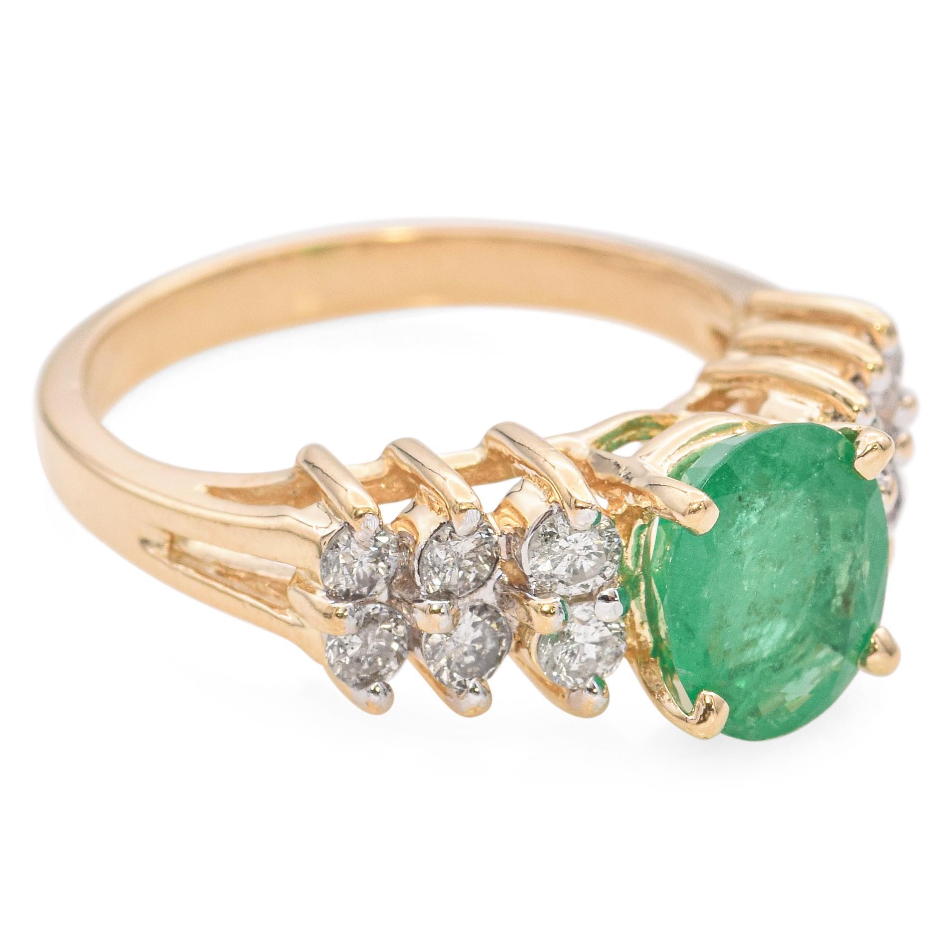 Women's 14k Yellow Gold Emerald Diamond Ring For Sale