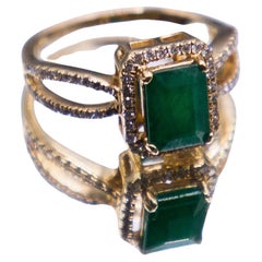14k Yellow Gold Emerald Diamond Ring