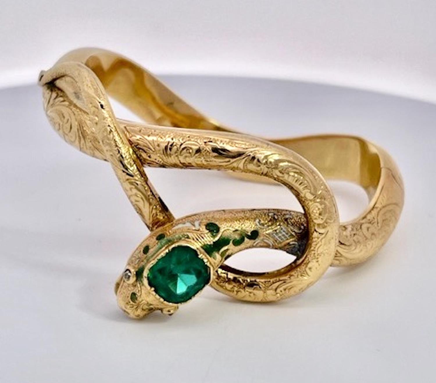 14K Yellow Gold Emerald Head Chased Snake Bracelet For Sale 5