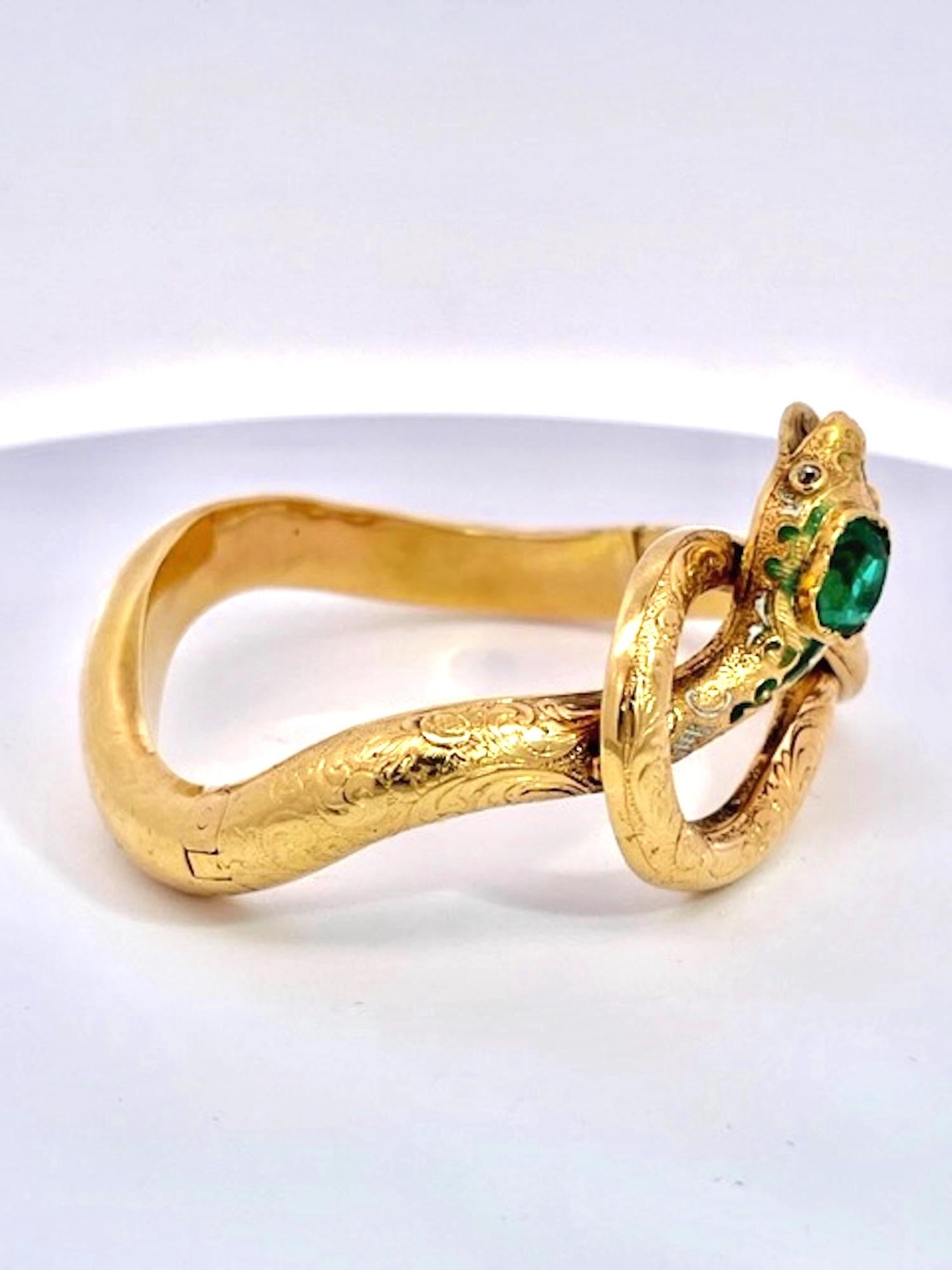 14K Yellow Gold Emerald Head Chased Snake Bracelet For Sale 2