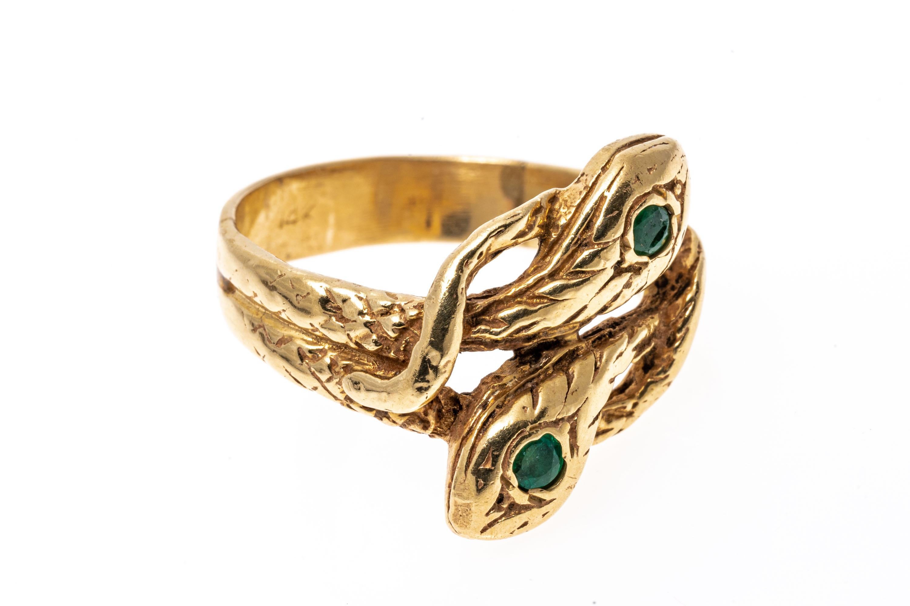 14k Yellow Gold Emerald Intertwining Patterned Serpent Motif Ring 2