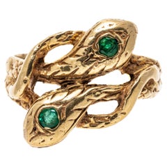 14k Yellow Gold Emerald Intertwining Patterned Serpent Motif Ring