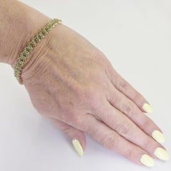 Bracciale a maglie a cordone con pavé di smeraldi in oro giallo 14 carati, 7,25 pollici, 16,5 g