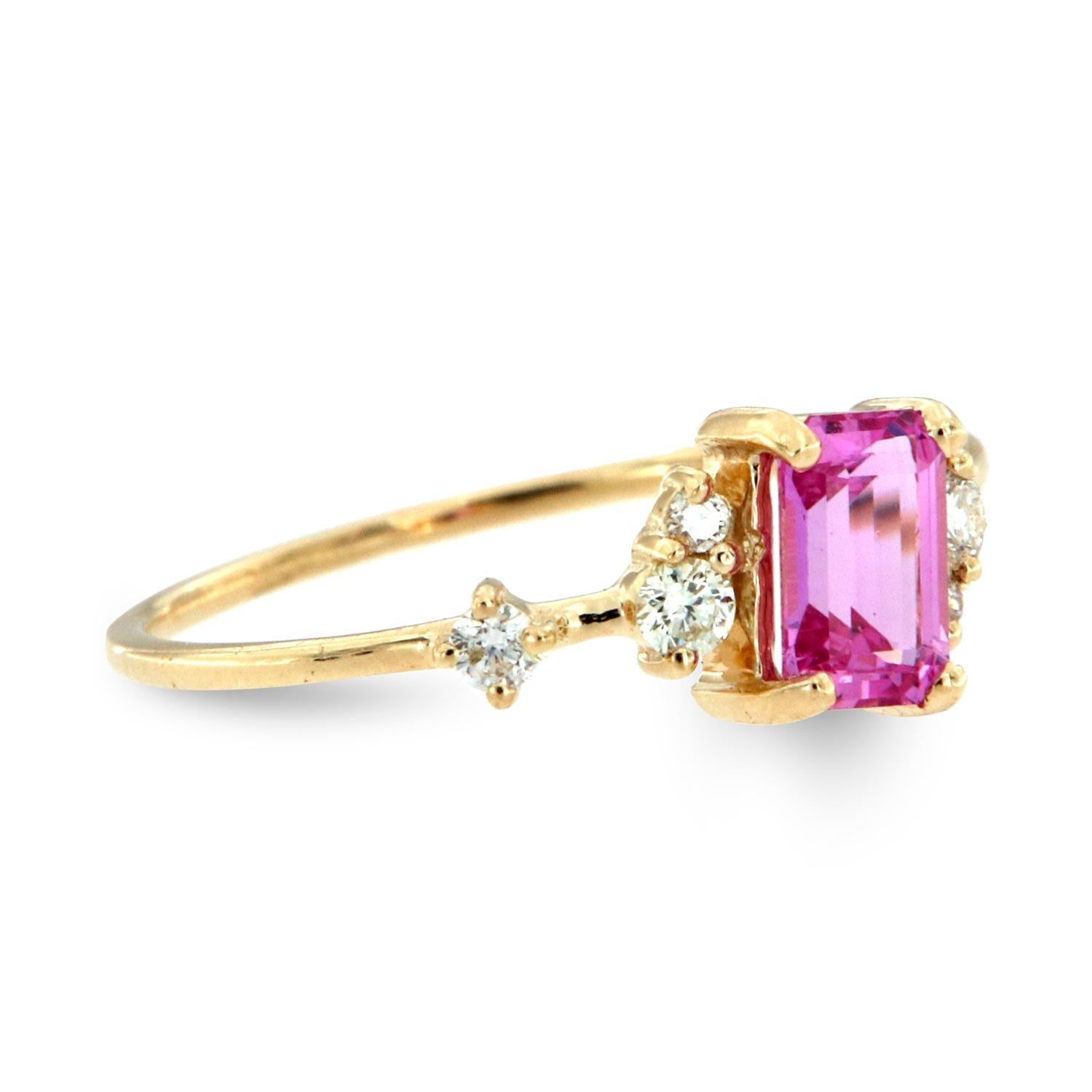 Emerald Cut 14 Karat Yellow Gold Emerald Pink Sapphire Vintage Diamond Ring Center-3/4 Carat For Sale
