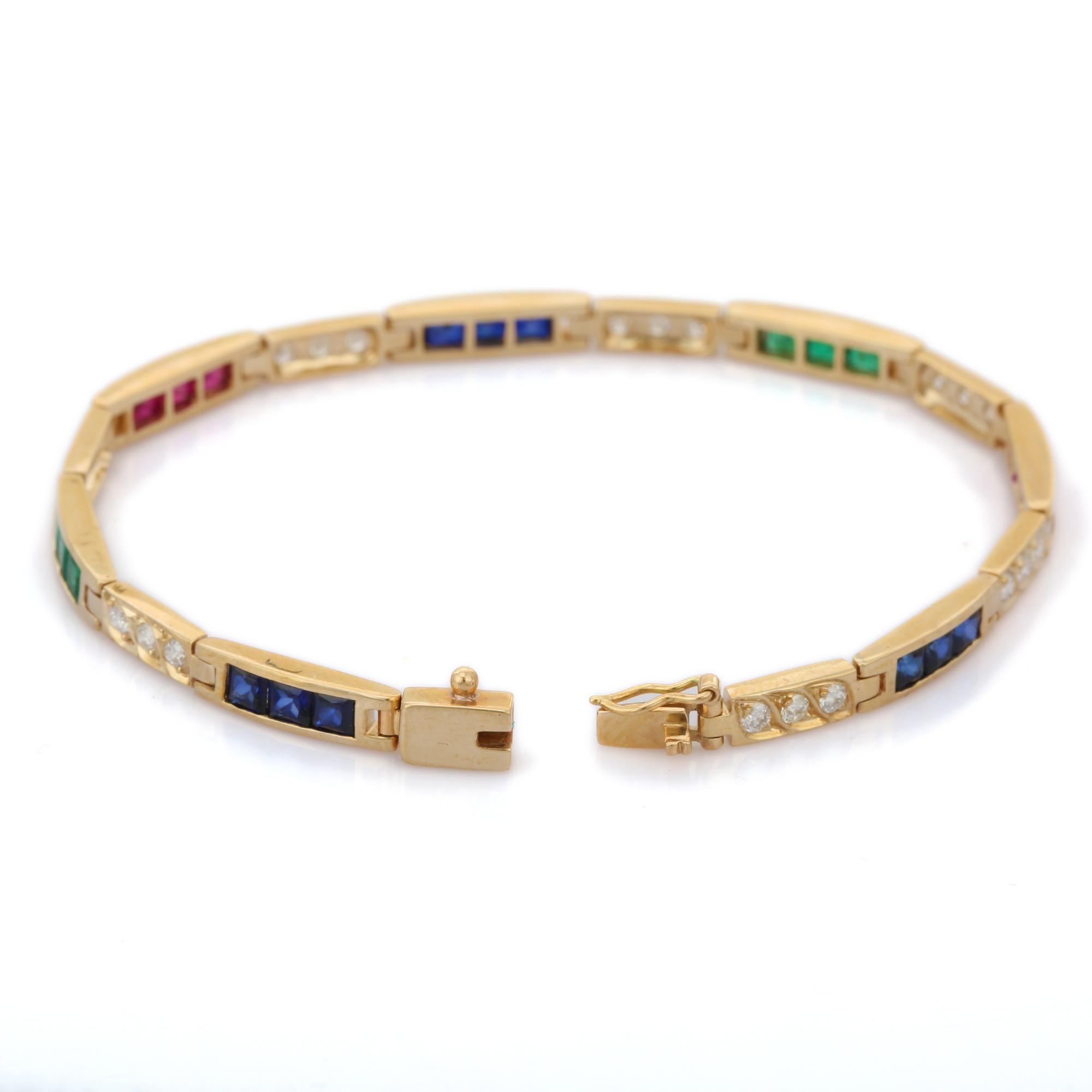 Bracciale tennis in oro giallo 14K con smeraldo, rubino e zaffiro blu e diamanti In condizioni Nuovo in vendita a New York, NY