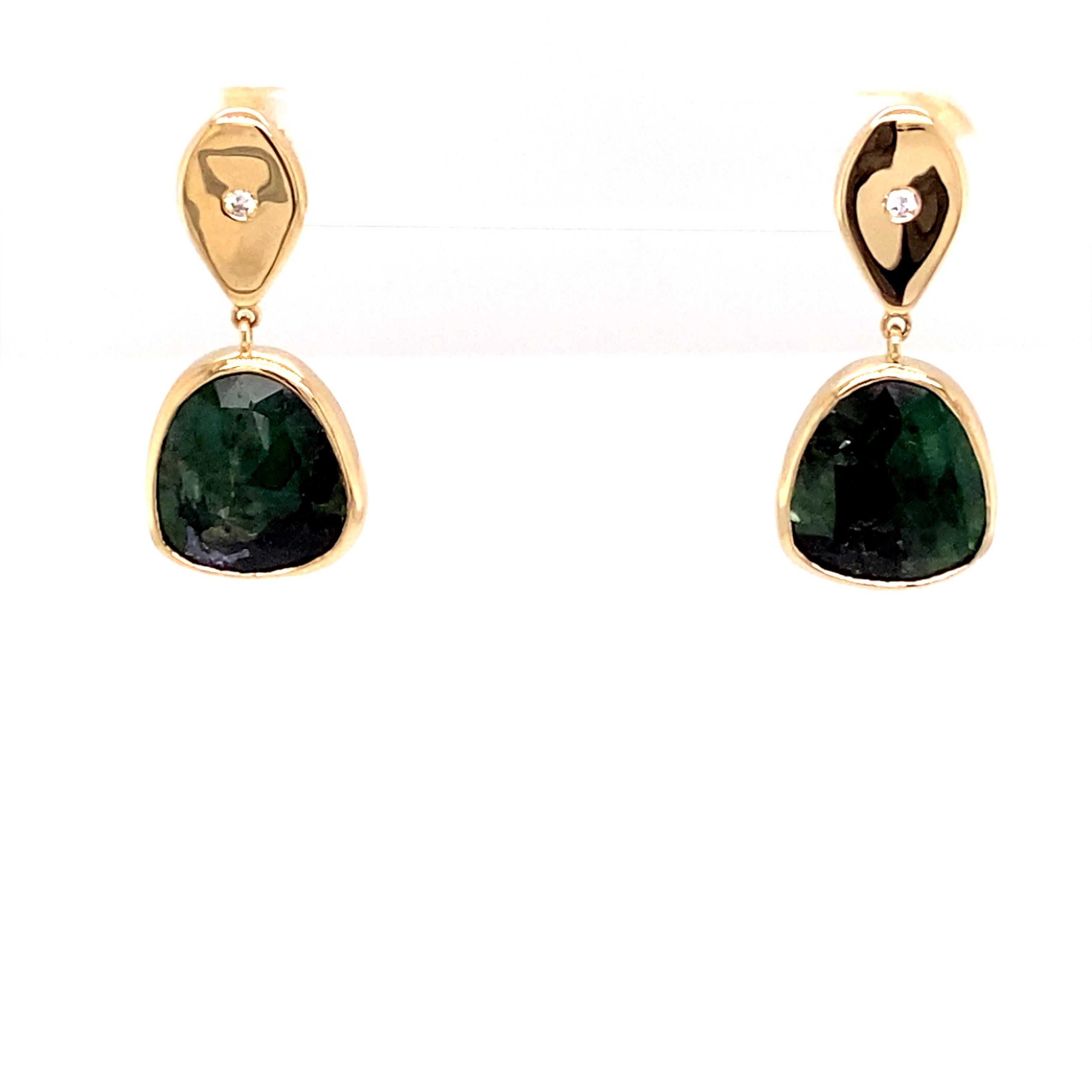 One of a Kind 14k Yellow Gold Diamond Teardrop Emerald Slice Earrings In New Condition For Sale In New York City, NY