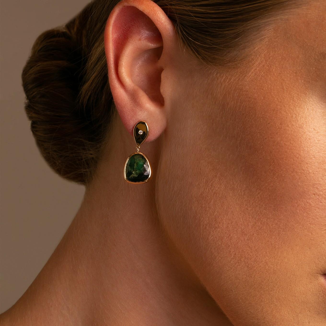 Contemporary One of a Kind 14k Yellow Gold Diamond Teardrop Emerald Slice Earrings For Sale