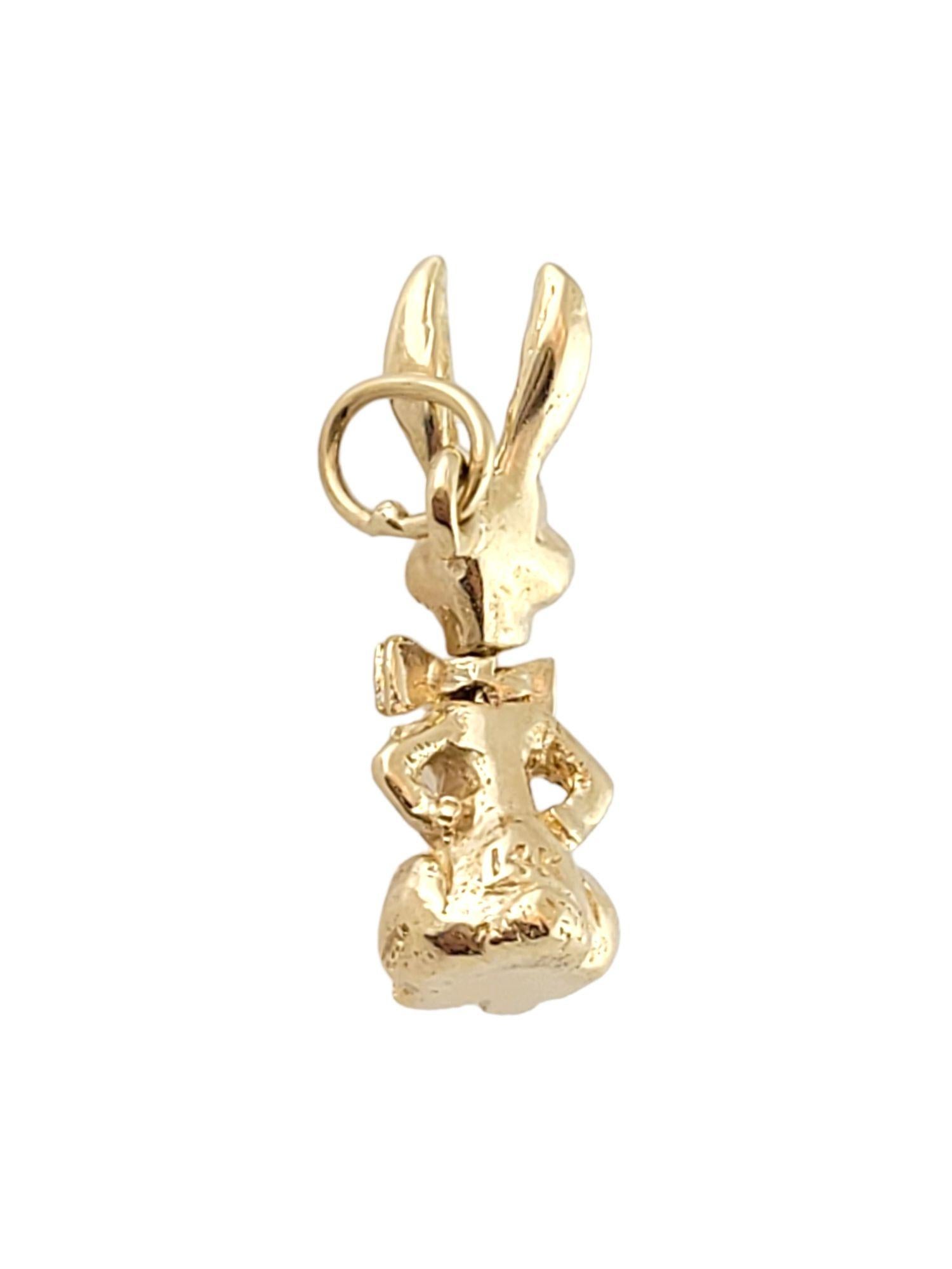 Vintage 14K Yellow Gold Bunny Charm

This 14K gold bunny charm is absolutely adorable!

Size: 22mm X 7.5mm X 6.5mm

Weight: .2 g/ 2.0 dwt

Hallmark: 14K

Very good condition, professionally polished.

Will come packaged in a gift box or pouch (when