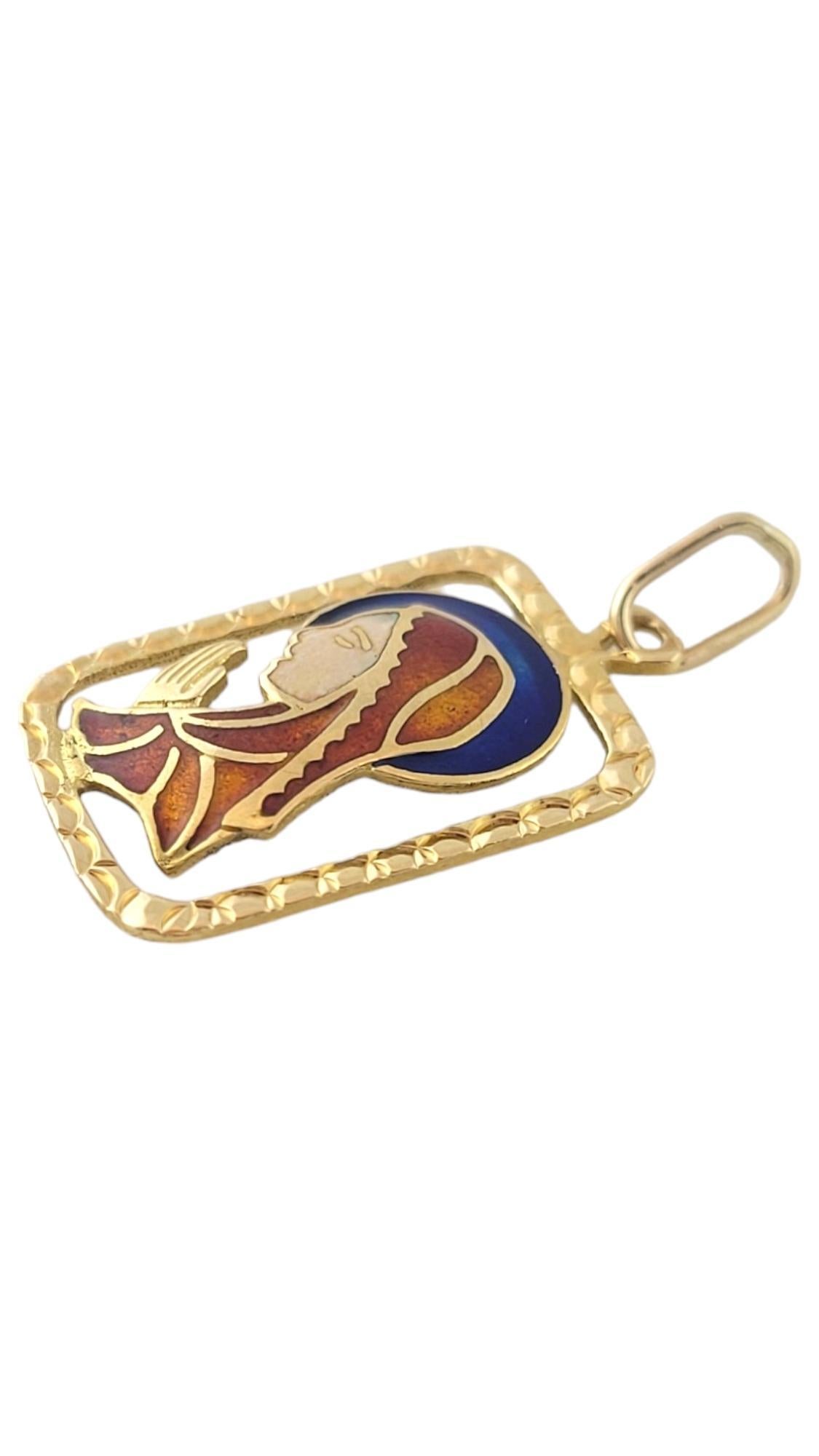 Vintage 14K yellow Gold Enamel Virgin Mary Pendant

This gorgeous virgin Mary pendant is crafted from 14K yellow gold and beautiful blue and orange enamel!

Size: 22.9mm X 15.7mm X 2.93mm
Length w/ bail: 31.5mm

Weight: 2.0 dwt/ 3.1 g

Tested