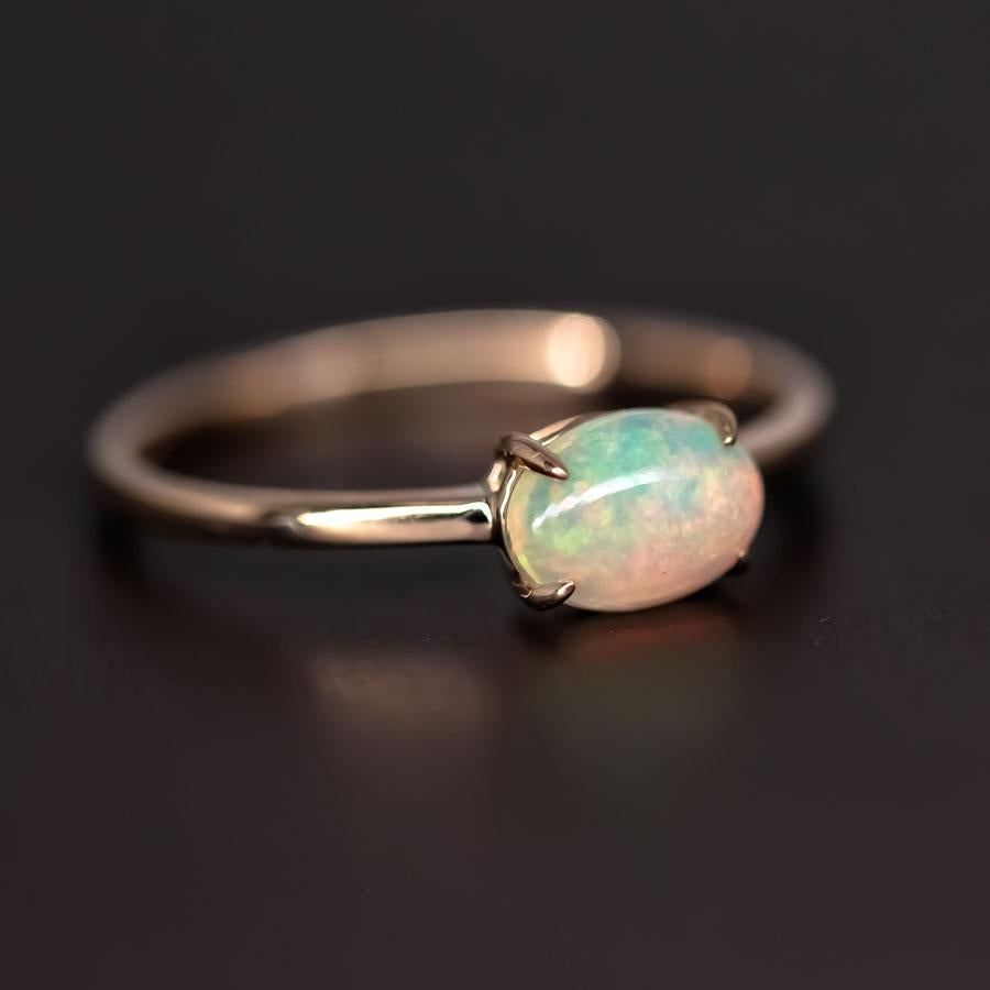 Bague de fiançailles en or jaune 14 carats ornée d'une opale éthiopienne ovale.


Expédition nationale gratuite par USPS First Class ! Sac ou boîte cadeau gratuit avec chaque commande !

L'opale, la reine des pierres précieuses, est l'une des plus