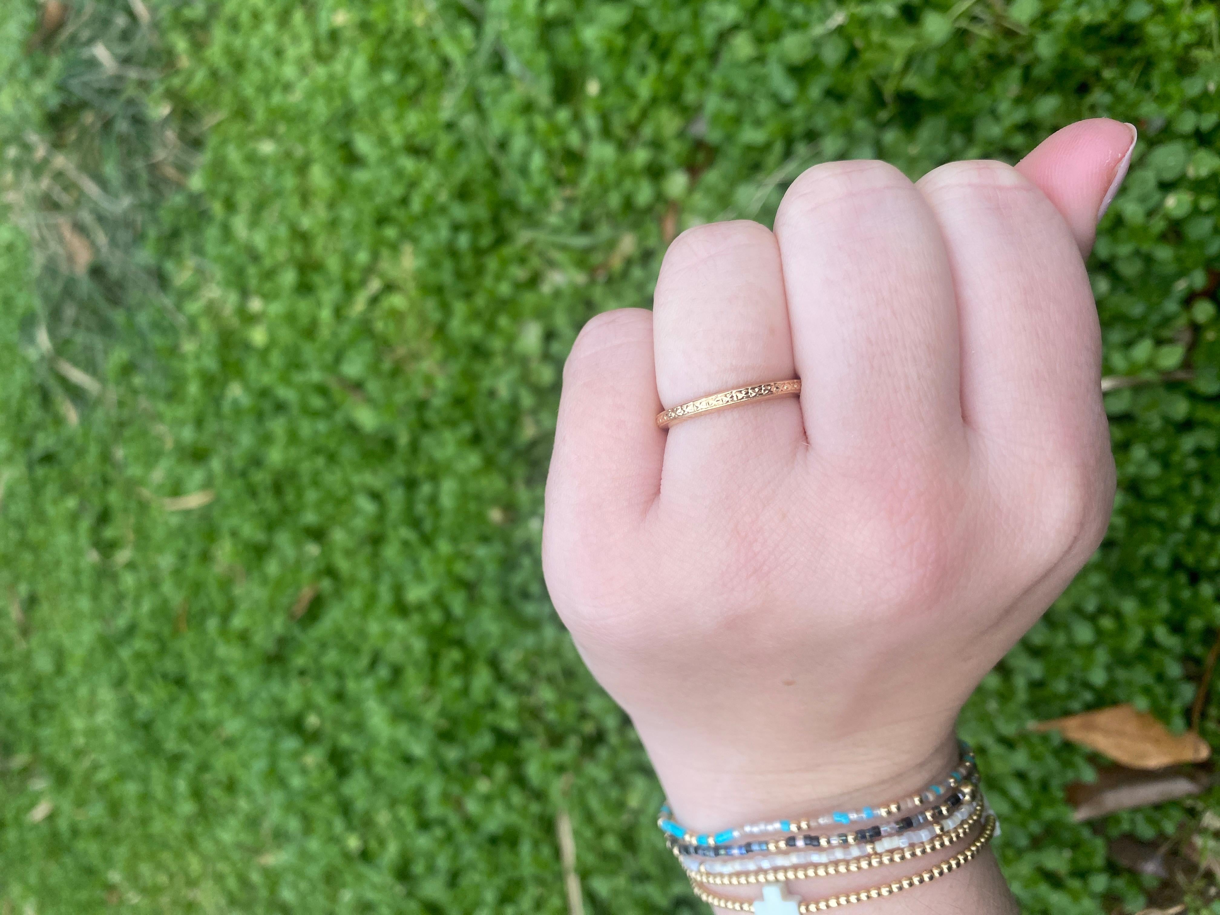 14k Yellow Gold Engraved Band Ring, Ring Size 6.25, Stackable Band Ring For Sale 1