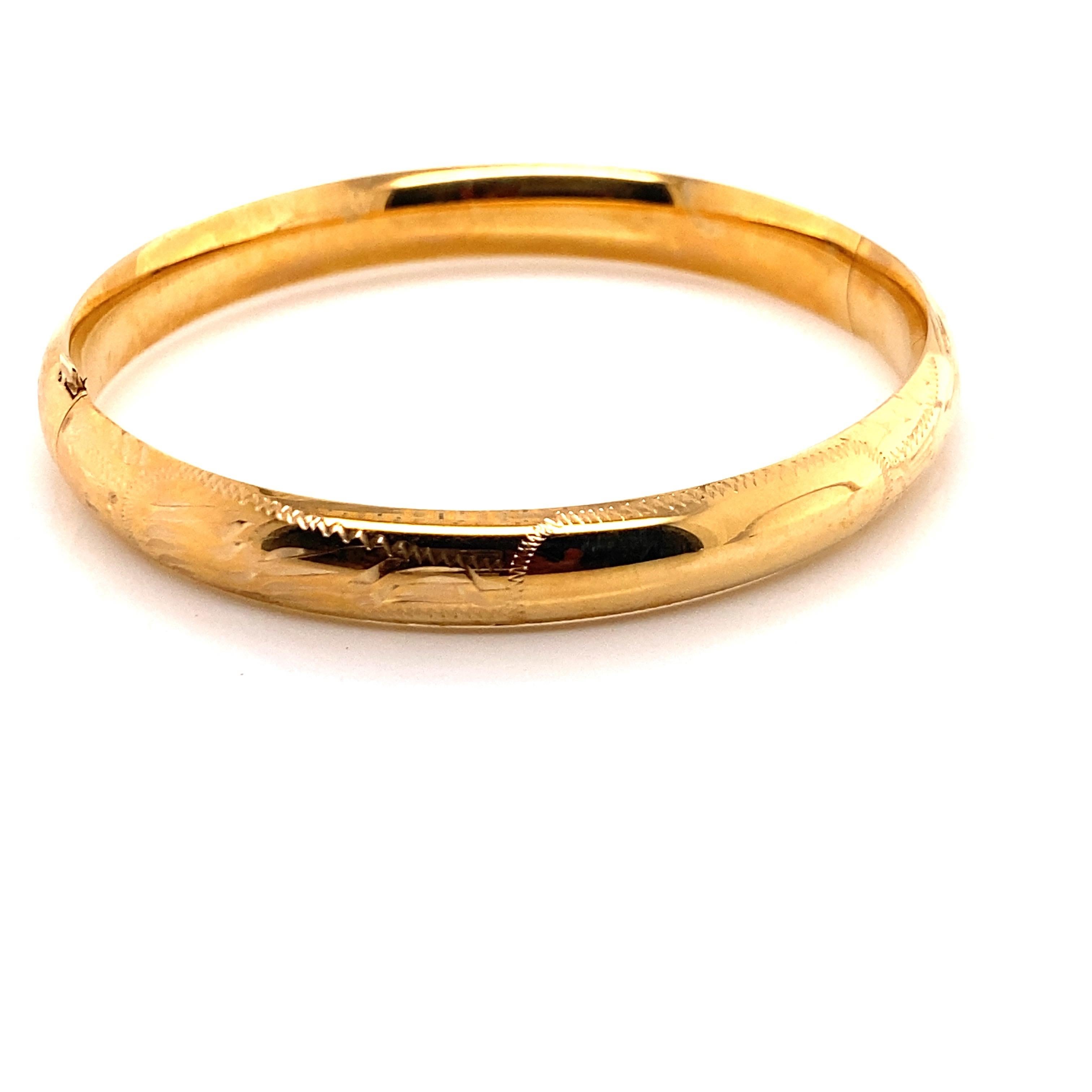 Contemporary 14K Yellow Gold Engraved Bangle Bracelet