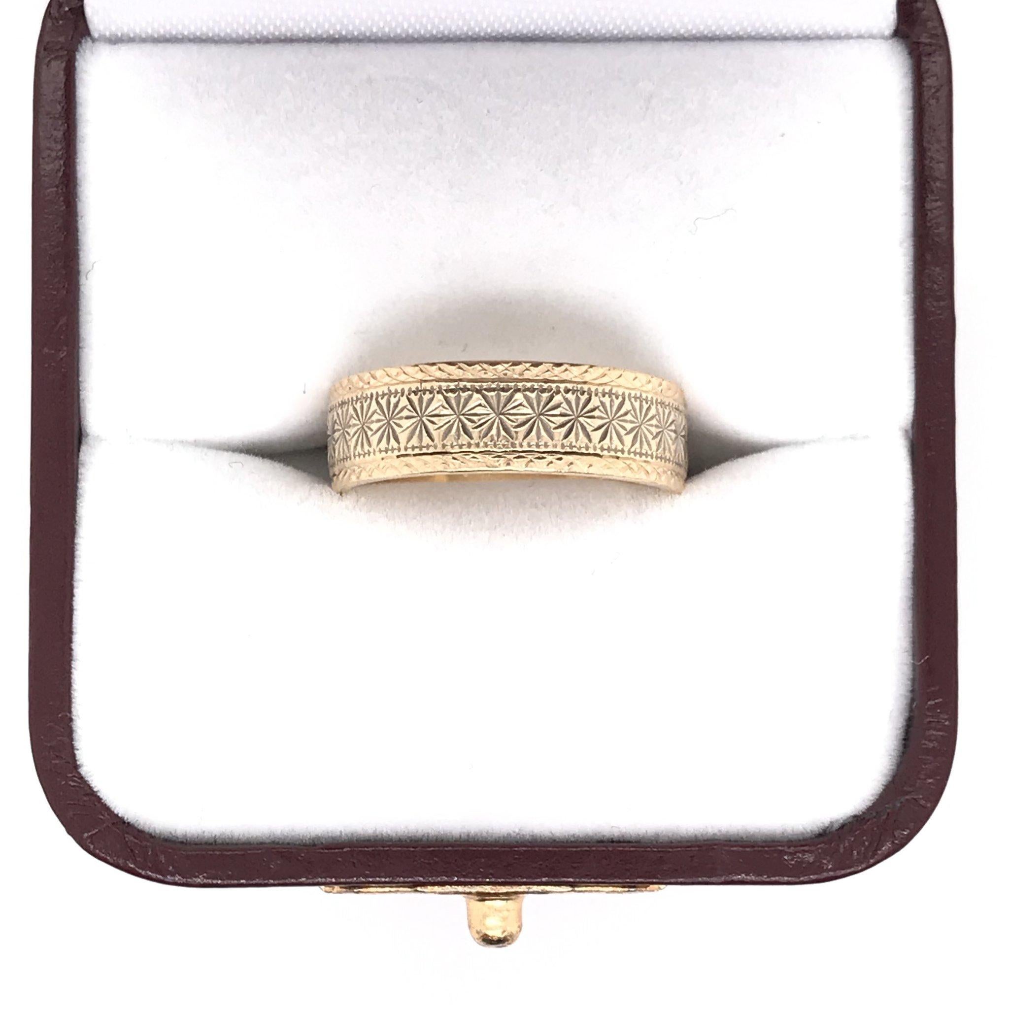 14K Yellow Gold Engraved Vintage Band 3