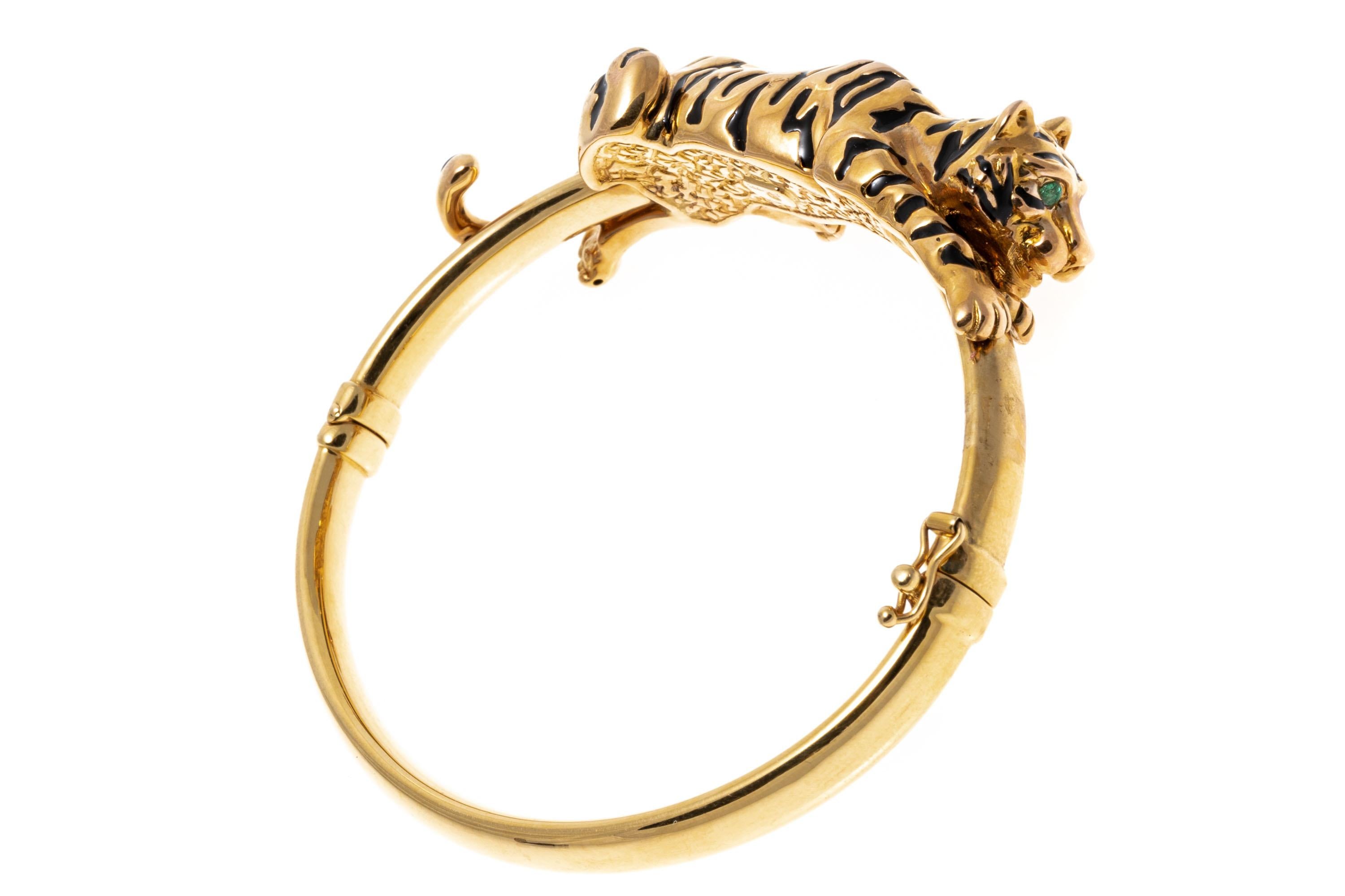 14k Gelbgold fabelhafter schwarzer Emaille-Armreif mit Scharnier im Zustand „Gut“ in Fairfield, CT