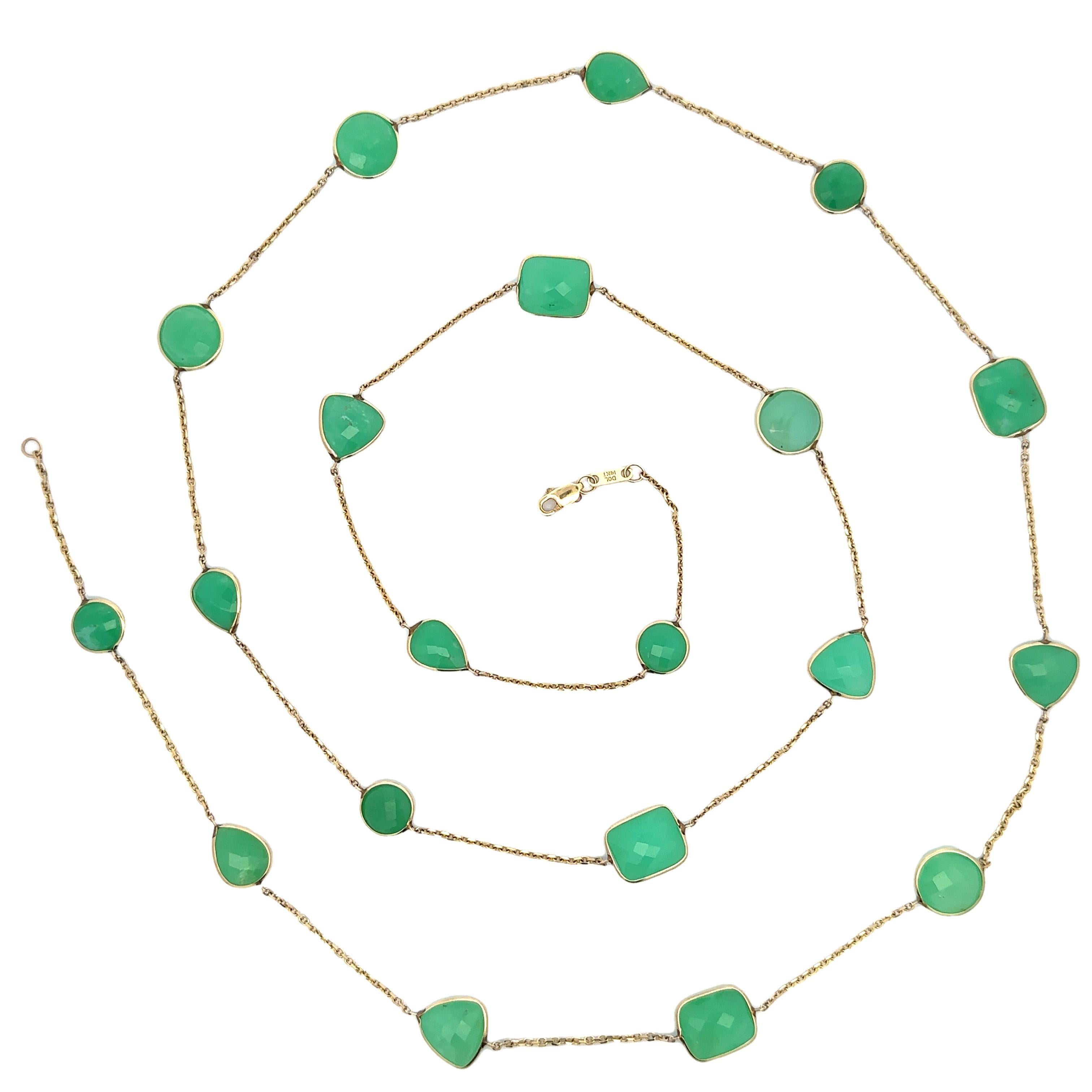 Collar largo de cadena envolvente con piedra verde natural facetada multiforma de oro amarillo de 14k en venta 2