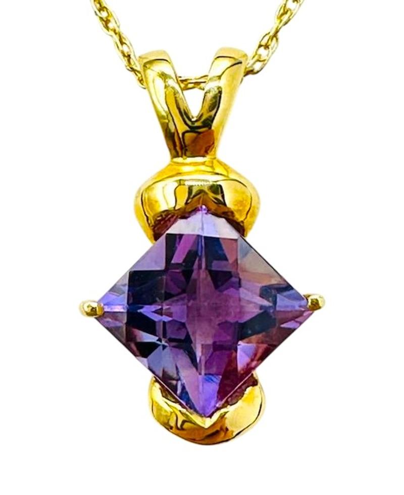 Art Deco 14K Yellow Gold 1.70 Carat Fancy Cut Amethyst Pendant Necklace