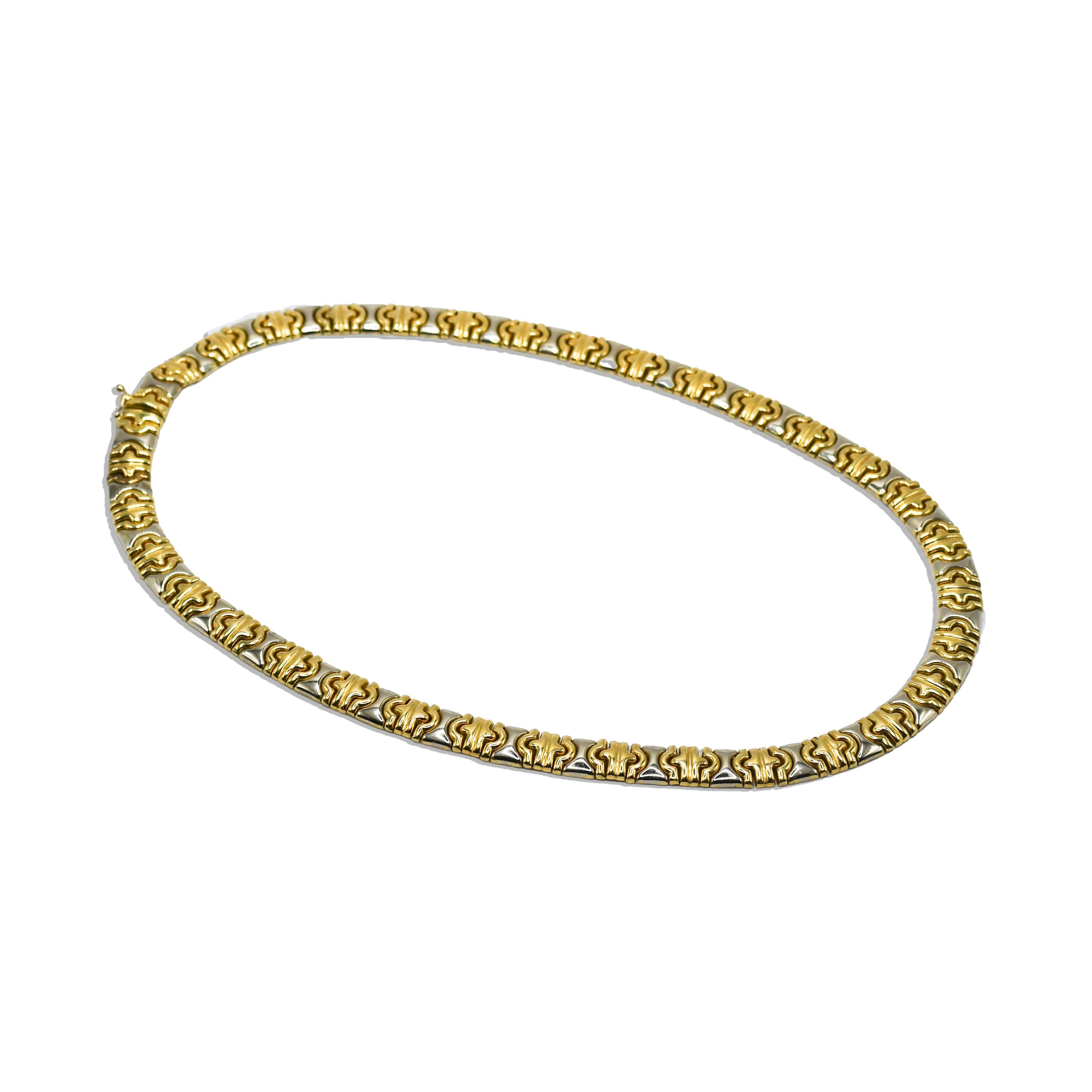 14k yellow gold fancy link necklace.
Stamped 585, 14k Italy on clasps and weighs 44.3 grams.
The necklace measures 18 inches long and 9mm wide.
Excellent condition.