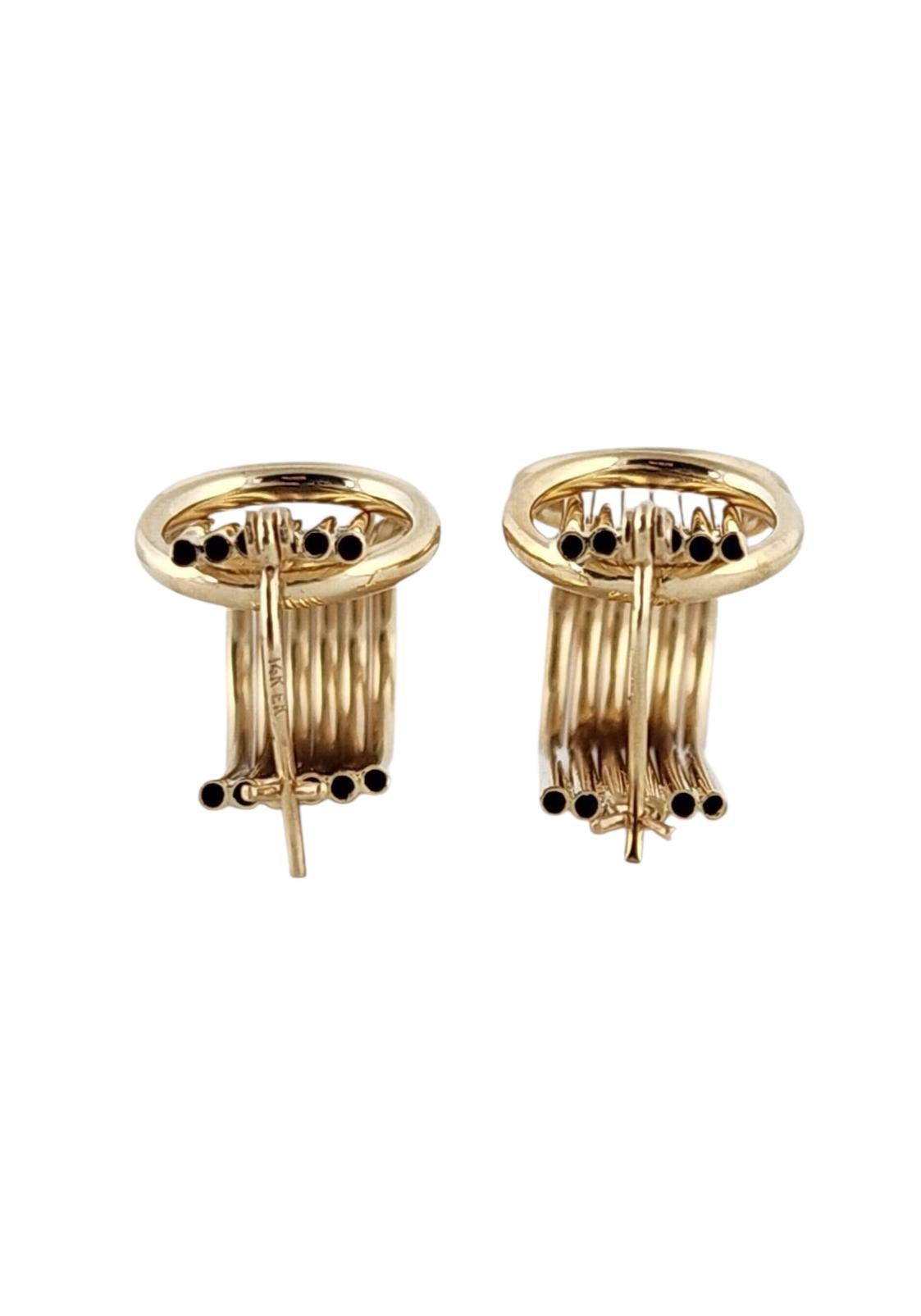 Orecchini a cerchio ovali lunghi in oro giallo 14k #23142 In condizioni buone in vendita a Washington Depot, CT