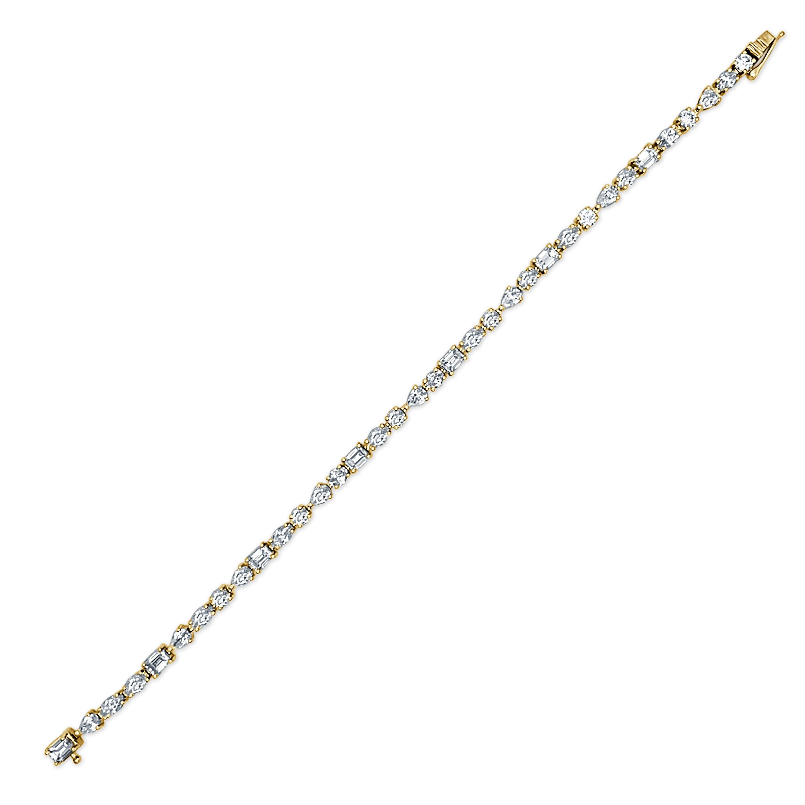 Taille baguette Bracelet en or jaune 14 carats avec diamants de forme fantaisie pour elle en vente