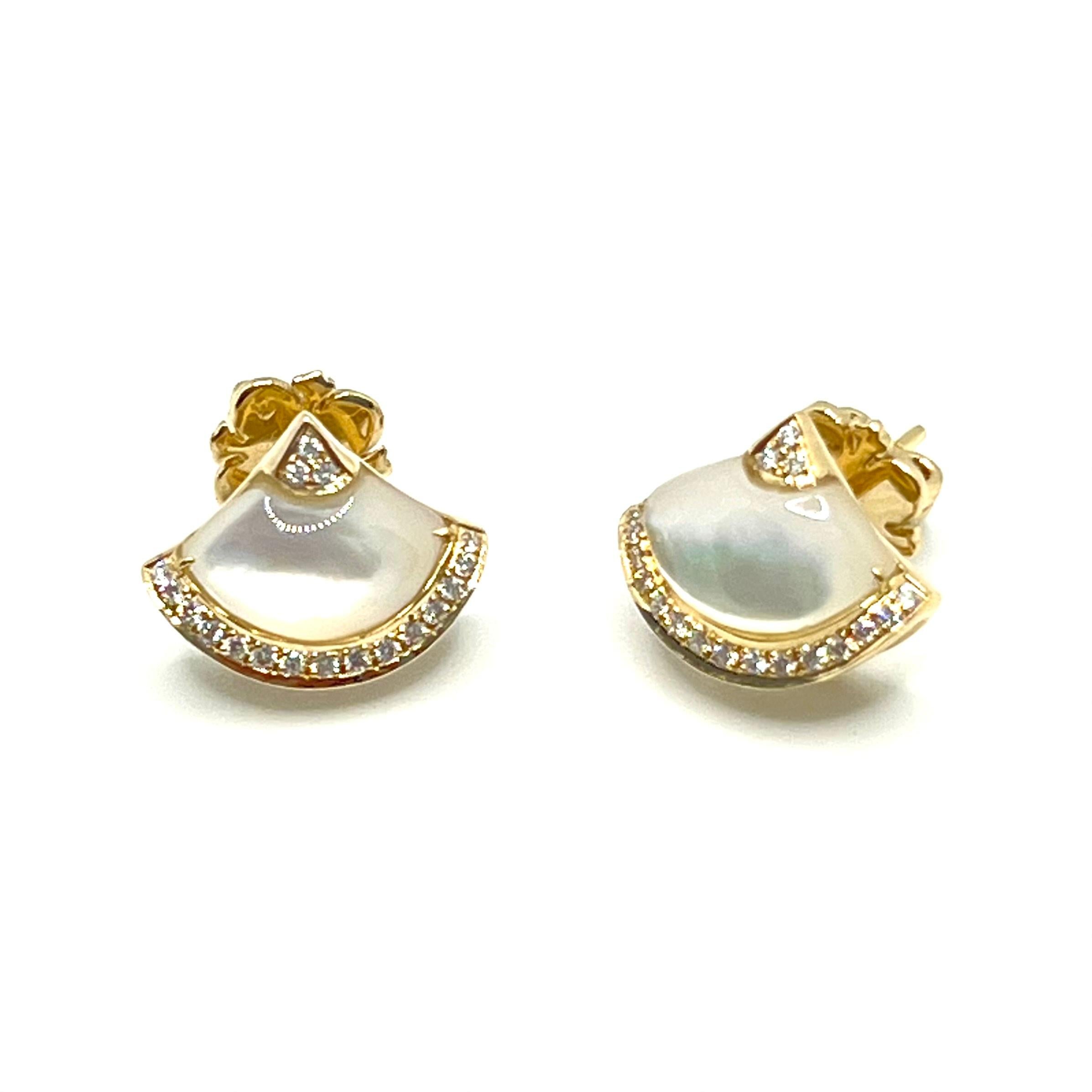 Contemporary 14k Yellow Gold Fanshape Mother of Pearl and Diamond Stud Earrings For Sale