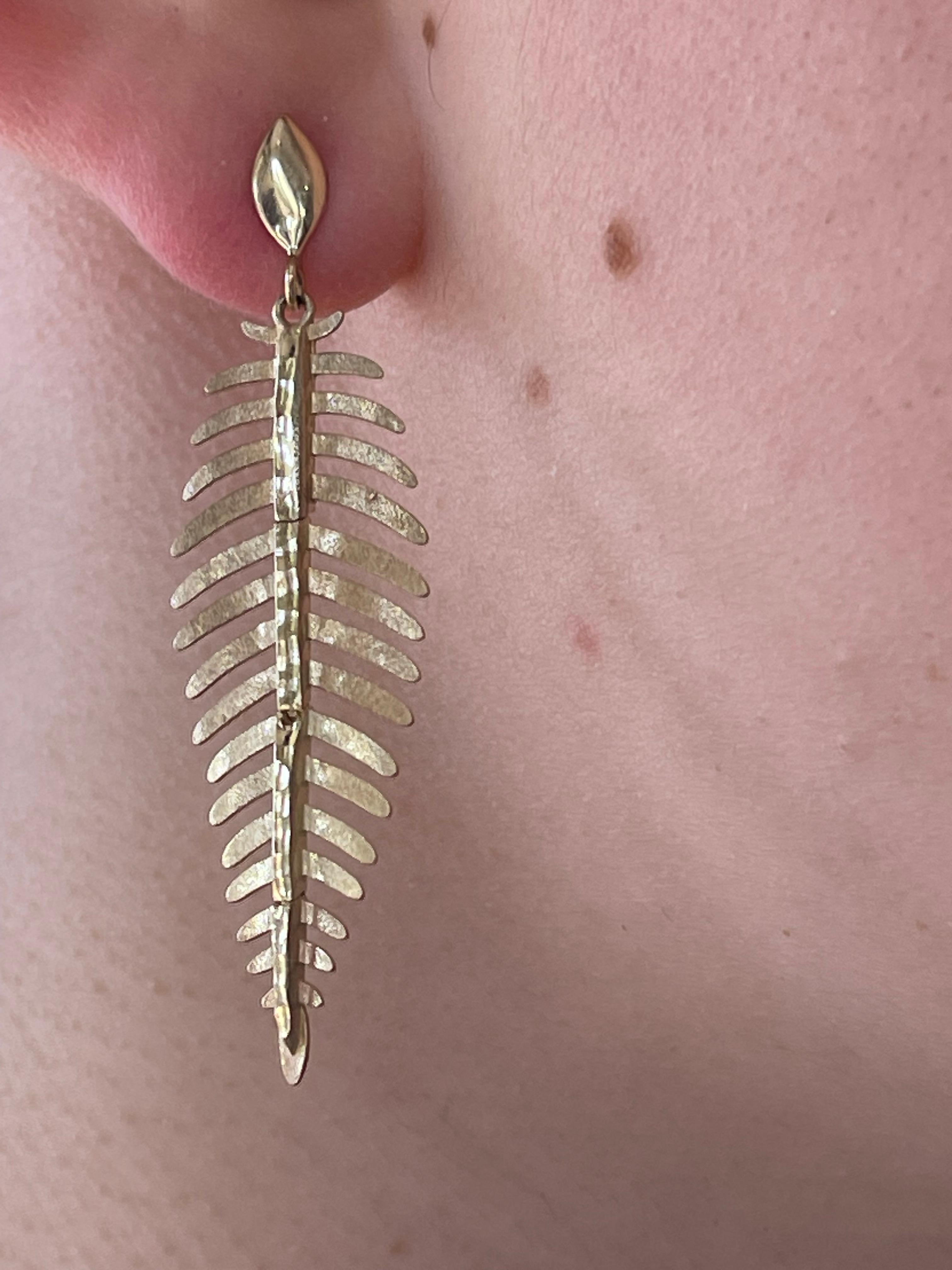 14K Yellow Gold Feather Dangle Earrings For Sale 1