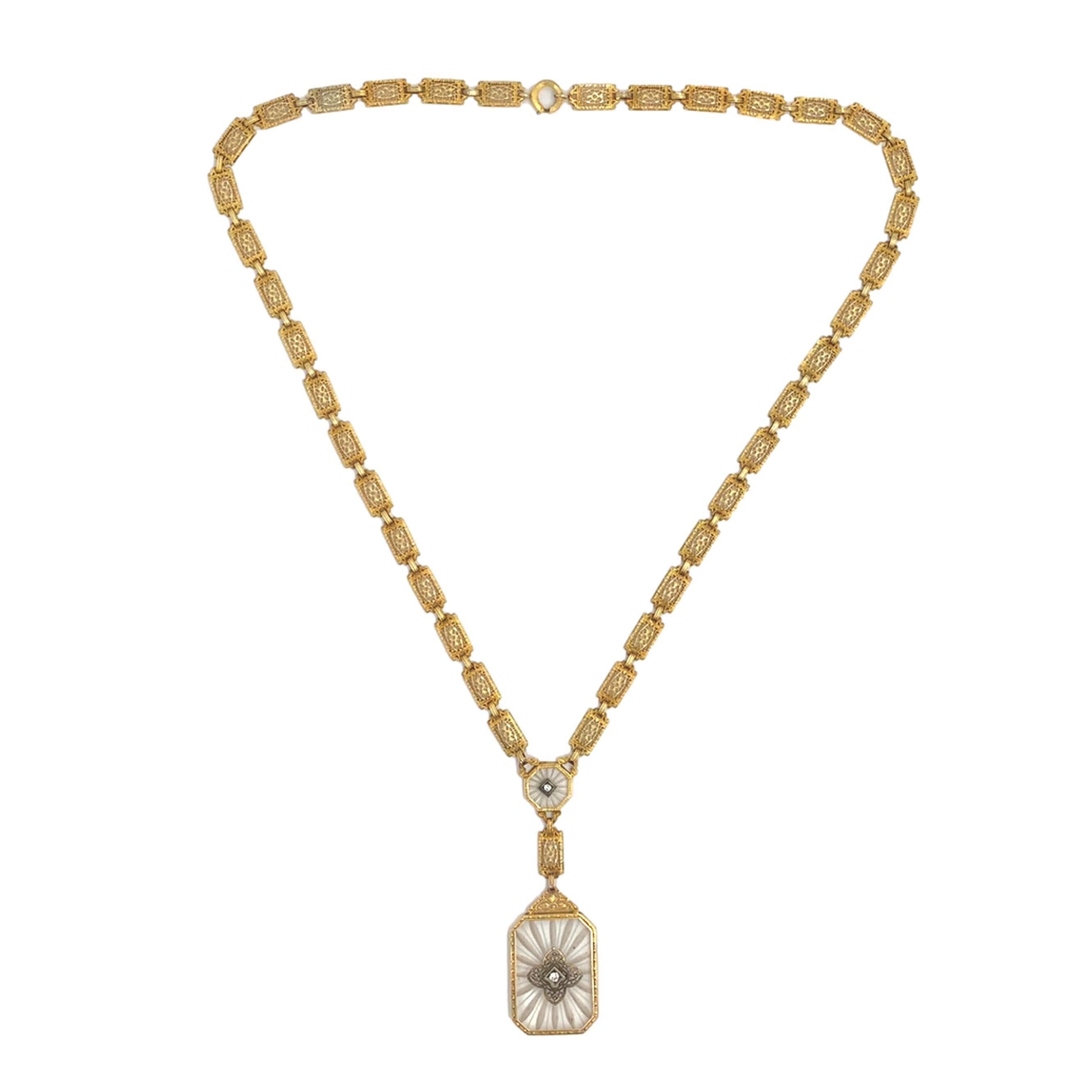 Collier en or jaune 14K filigrané avec pendentif en cristal de roche et diamants 22