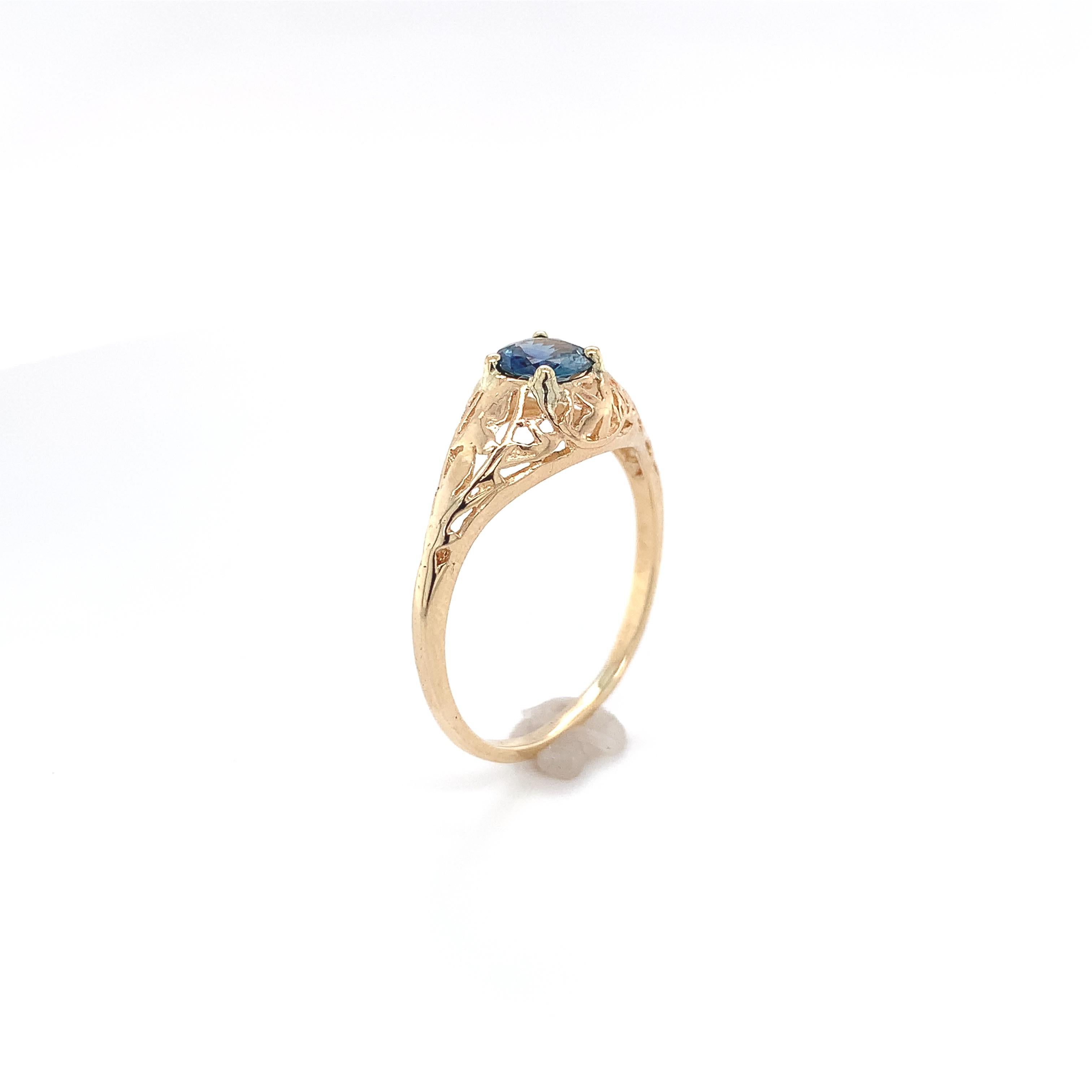 Art Deco 14K Yellow Gold Filigree Ring with .63ct Sapphire For Sale