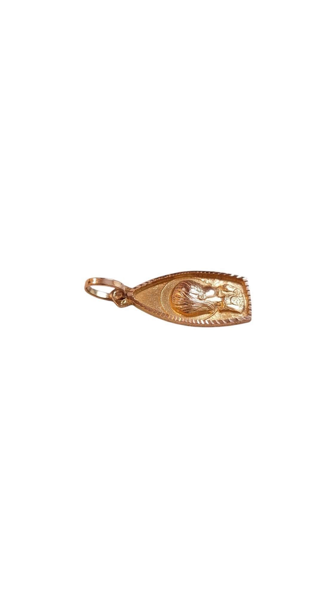 Breloque de la médaille de la première communion en or jaune 14K #20535 Pour femmes en vente