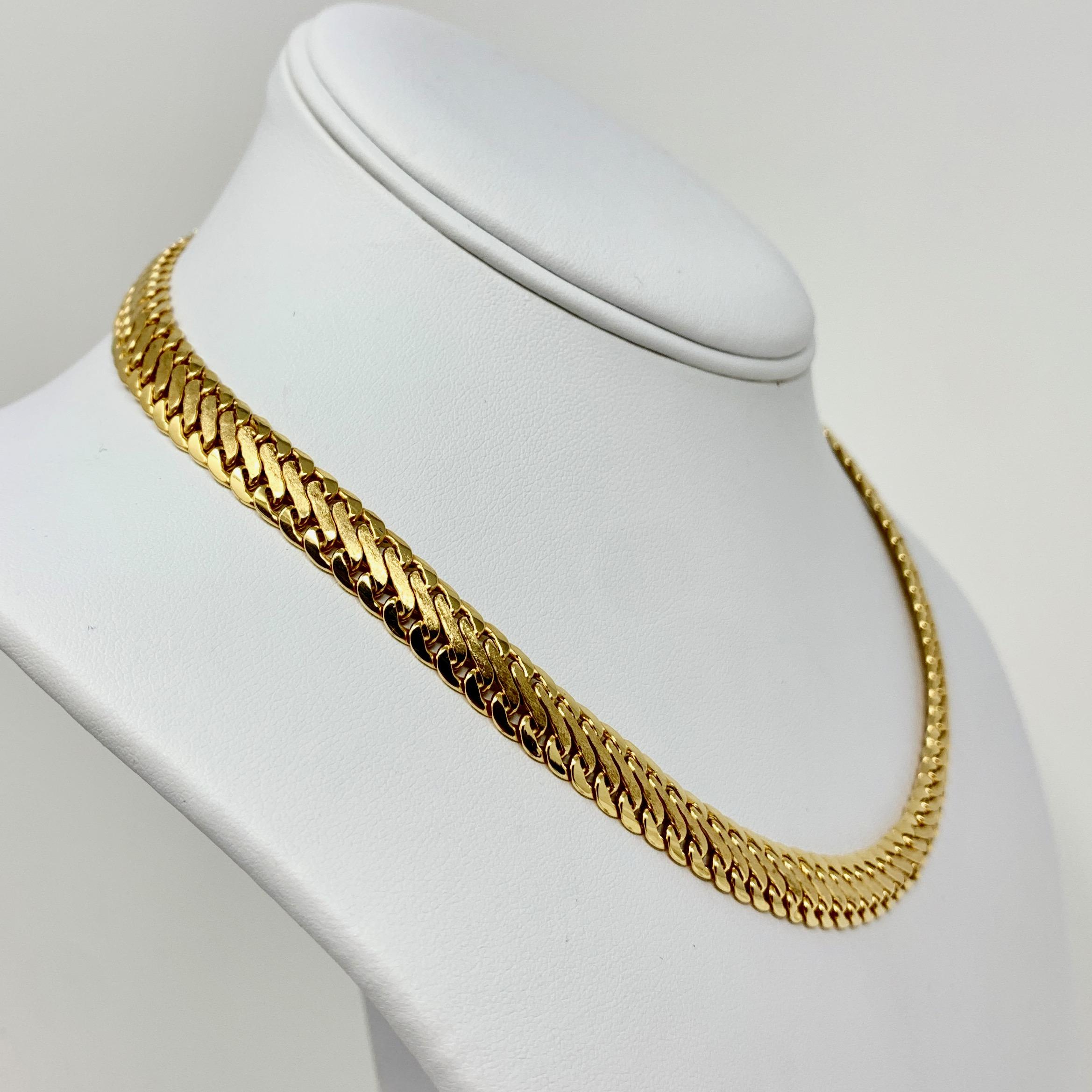 14k Yellow Gold Flat Interlocking Curb Link Chain Necklace Italy 17 Inches

Condition:  Excellent (Professionally Cleaned and Polished)
Metal:  14k Gold (Marked, and Professionally Tested)
Weight:  13.5g
Length:  17 Inches
Width:  8.5mm
Closure: 