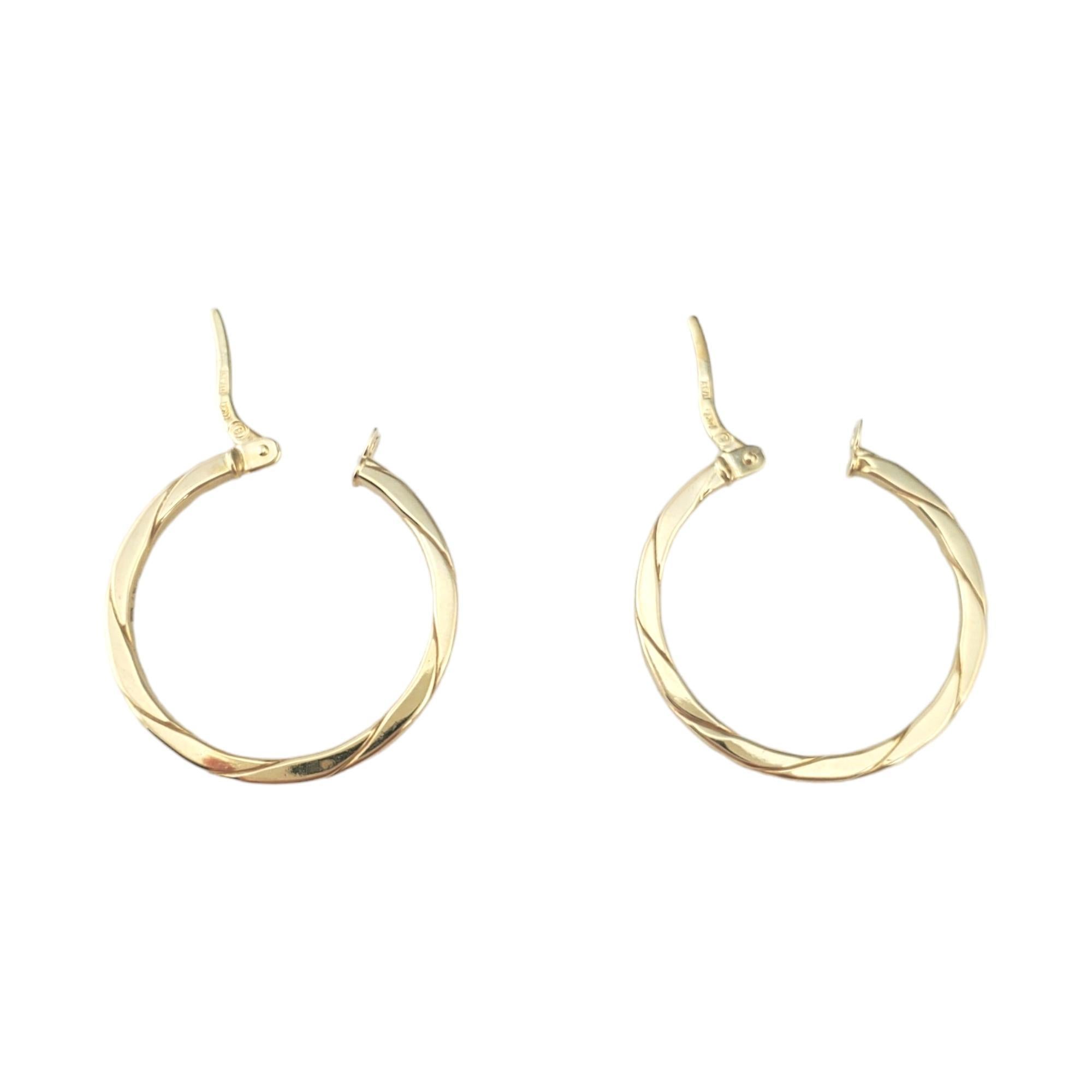 14K Yellow Gold Flat Twisted Hoop Earrings #17947 In Good Condition For Sale In Washington Depot, CT