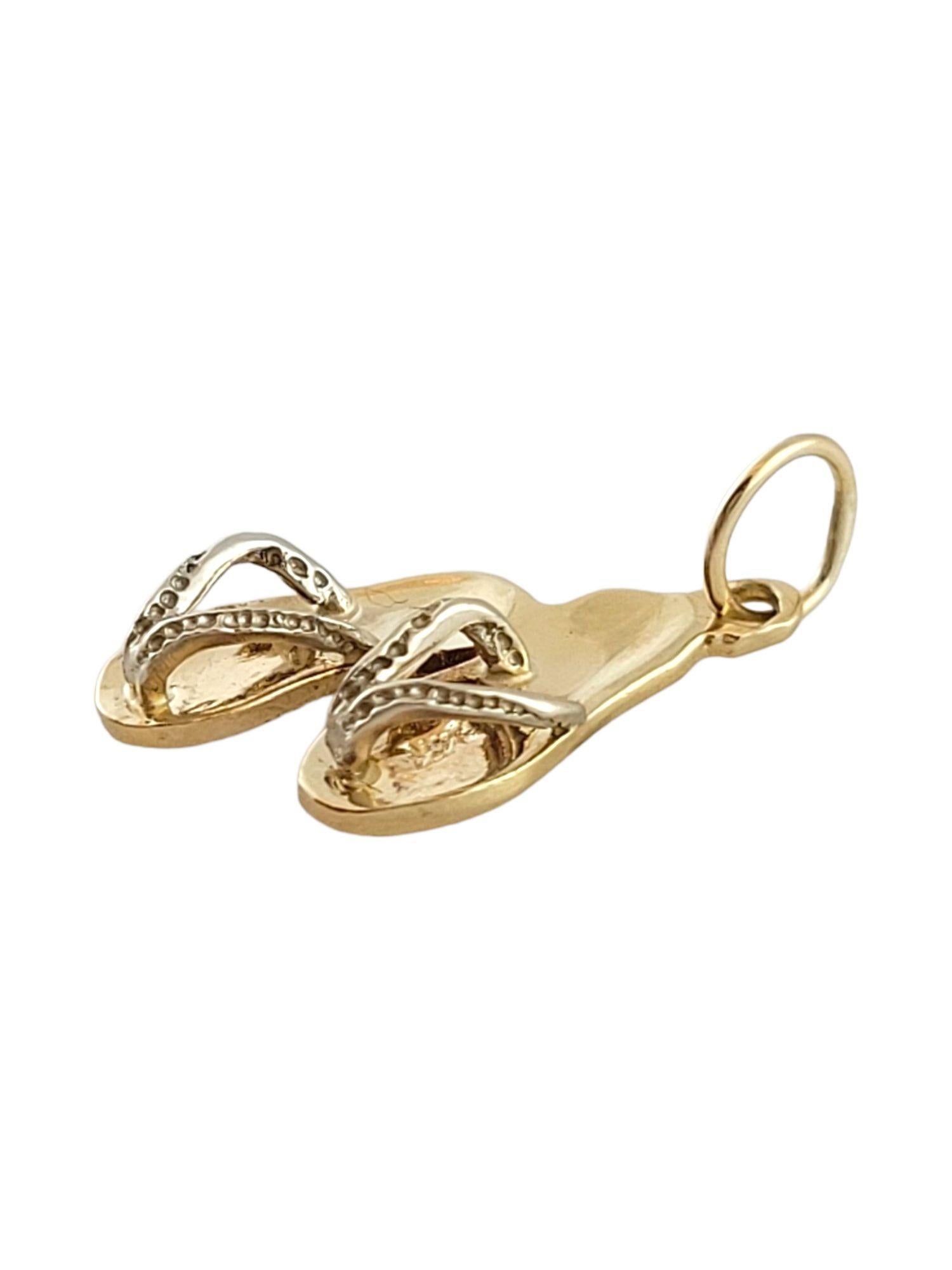 Vintage 10K Yellow Gold Flip Flops Charm

10K yellow gold charm featuring adorable set of flip flops!

Size: 18.0mm X 9.7mm X 3.6mm

Length w/ bail: 22.3mm

Weight: 1.20 g/ 0.8 dwt

Tested 10K

Very good condition, professionally polished.

Will