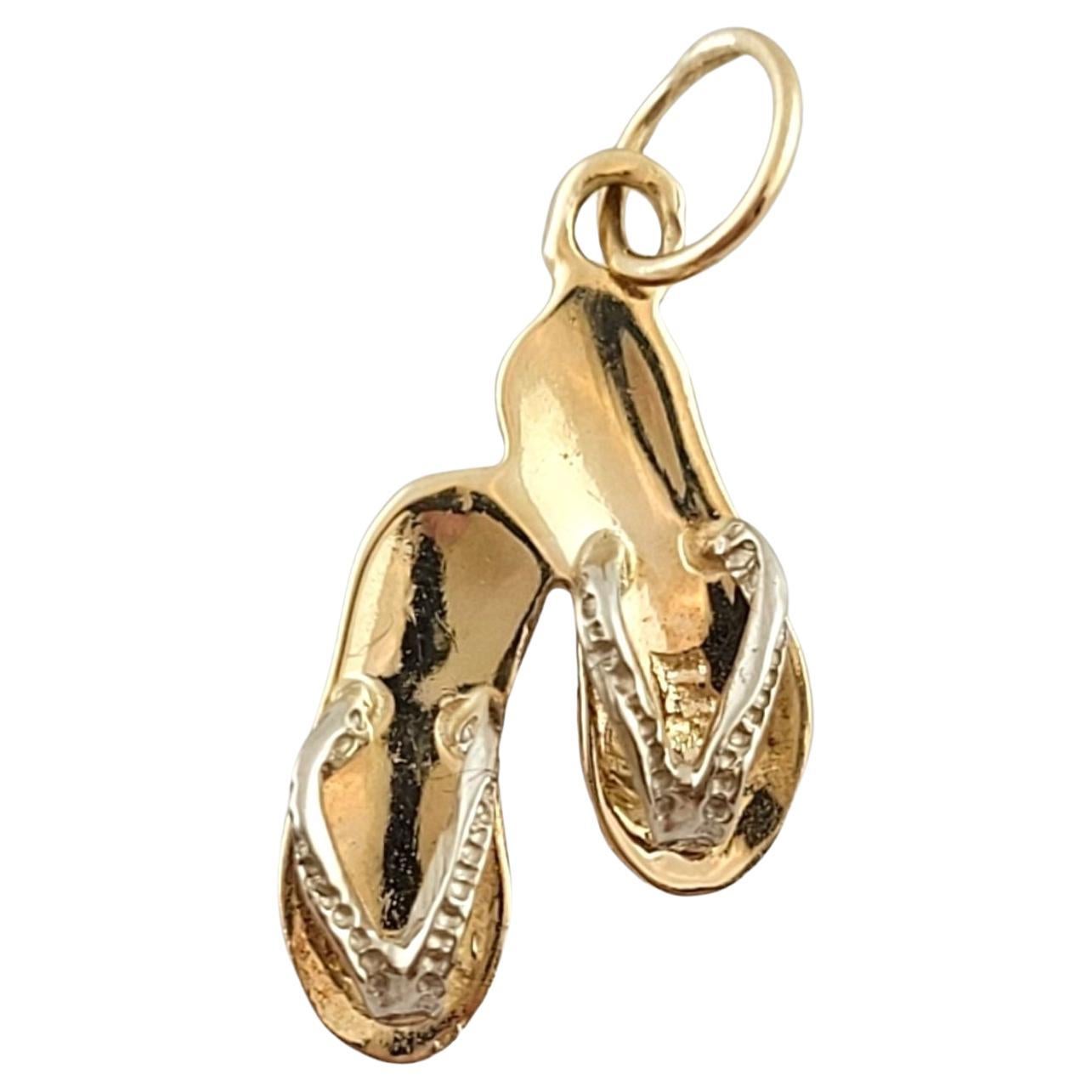 14K Yellow Gold Flip Flops Charm #14864 For Sale