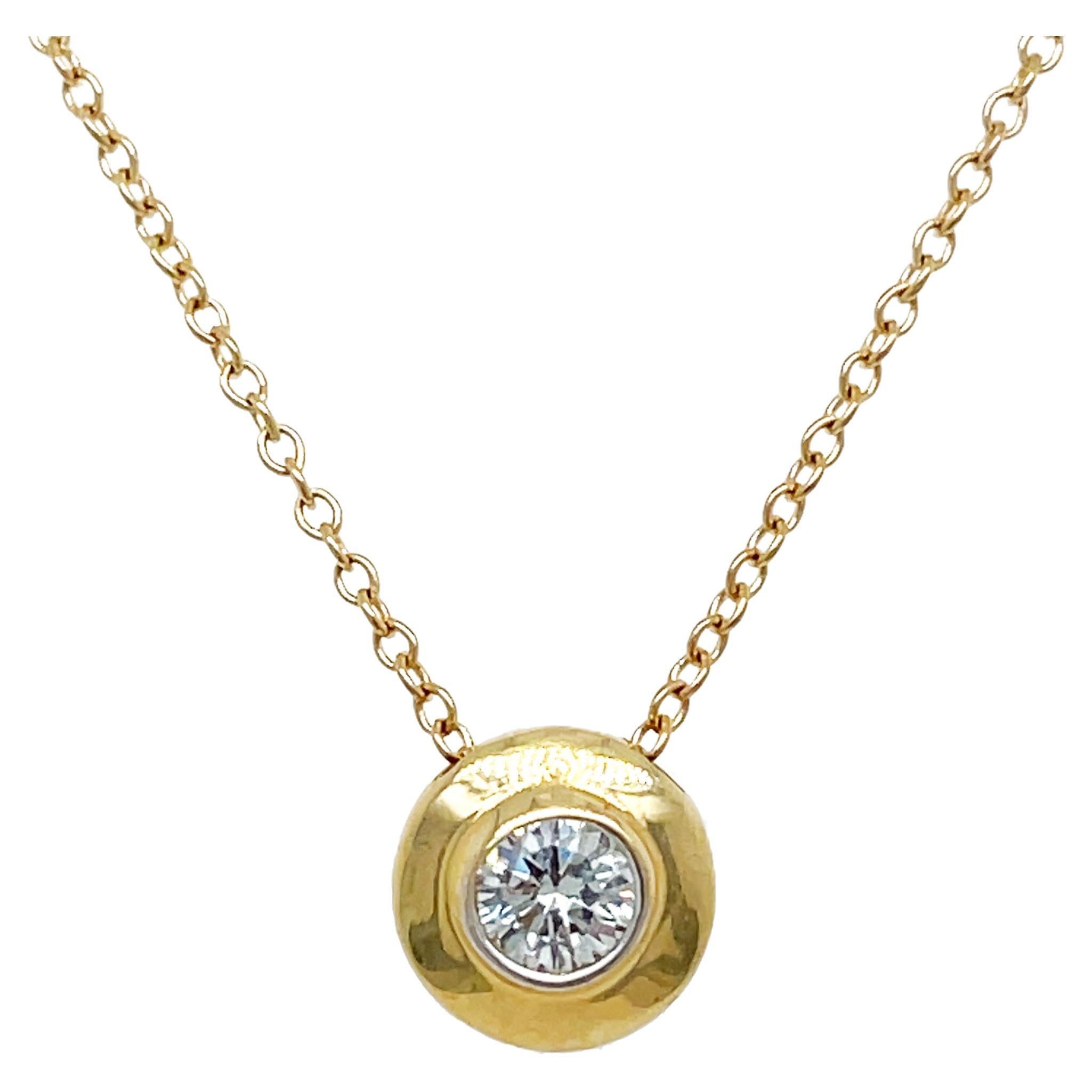 14K Gelbgold Schwebende Diamant-Lünette-Anhänger-Halskette im Angebot