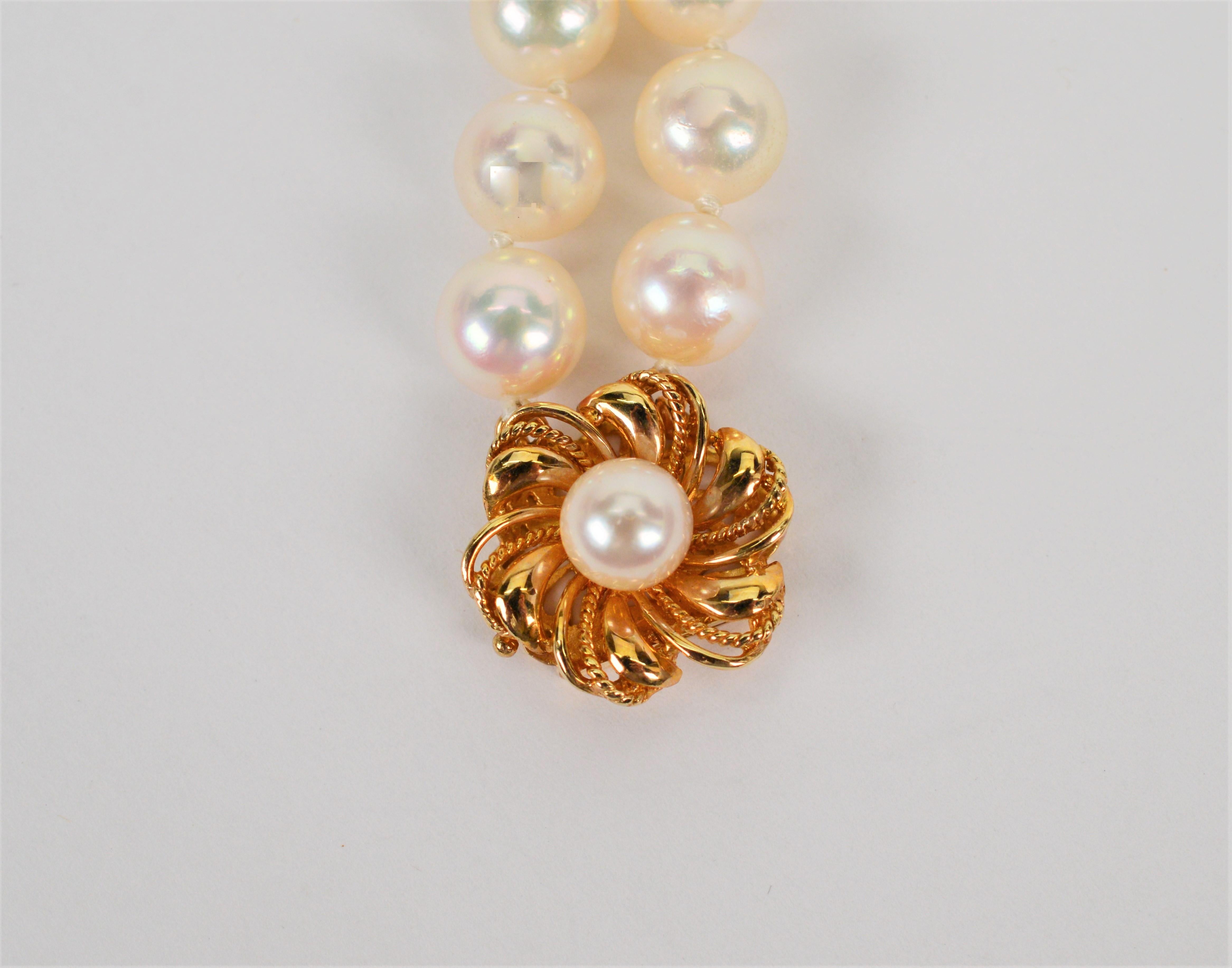 Round Cut 14K Yellow Gold Floral Charm Double Strand Pearl Bracelet For Sale
