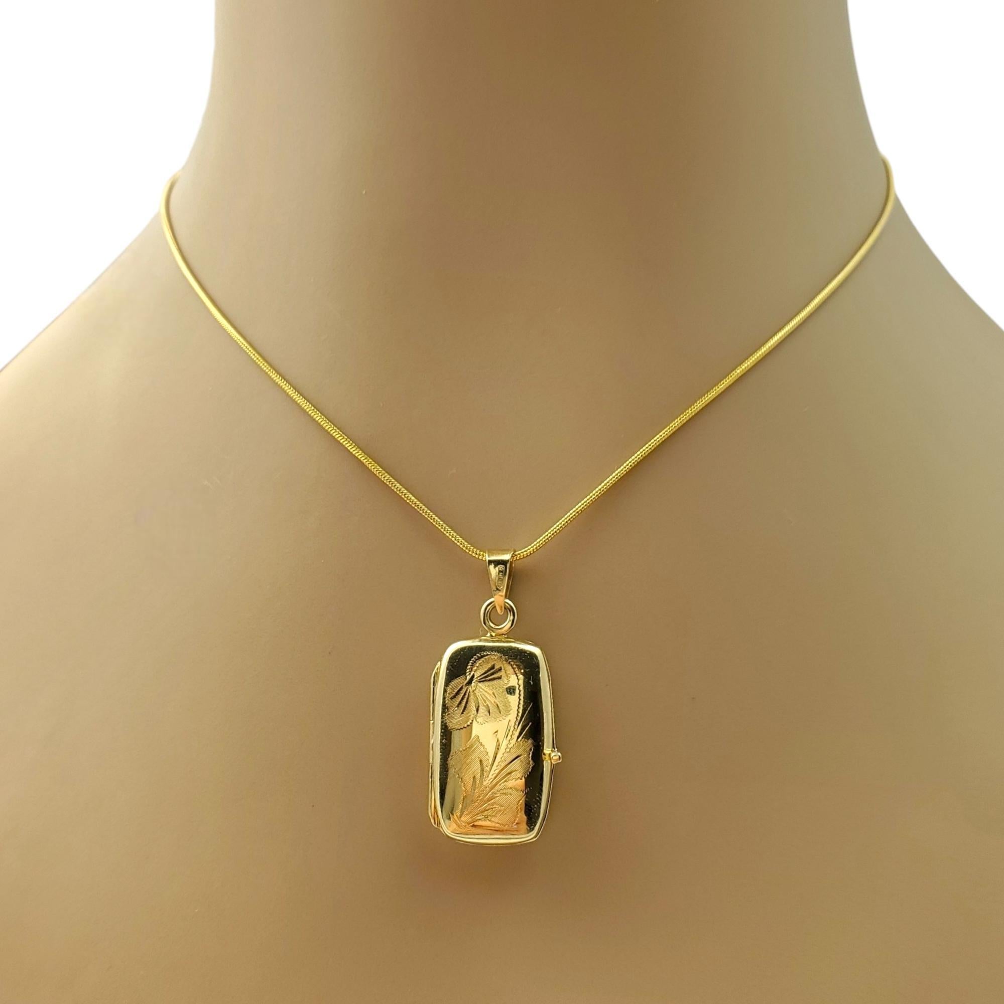14K Yellow Gold Floral Locket Pendant #16657 For Sale 3