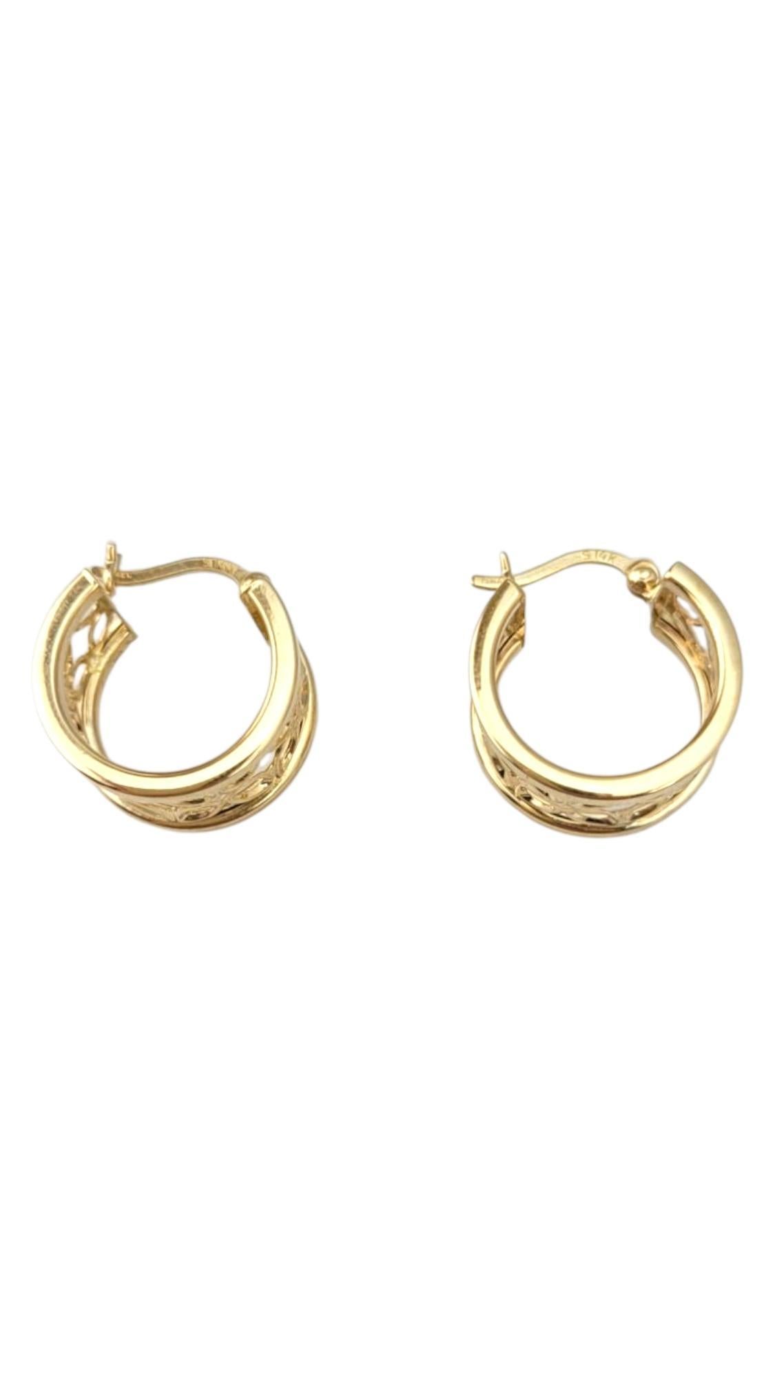 14K Yellow Gold Flower Band Hoop Earrings #21705 in vendita 1