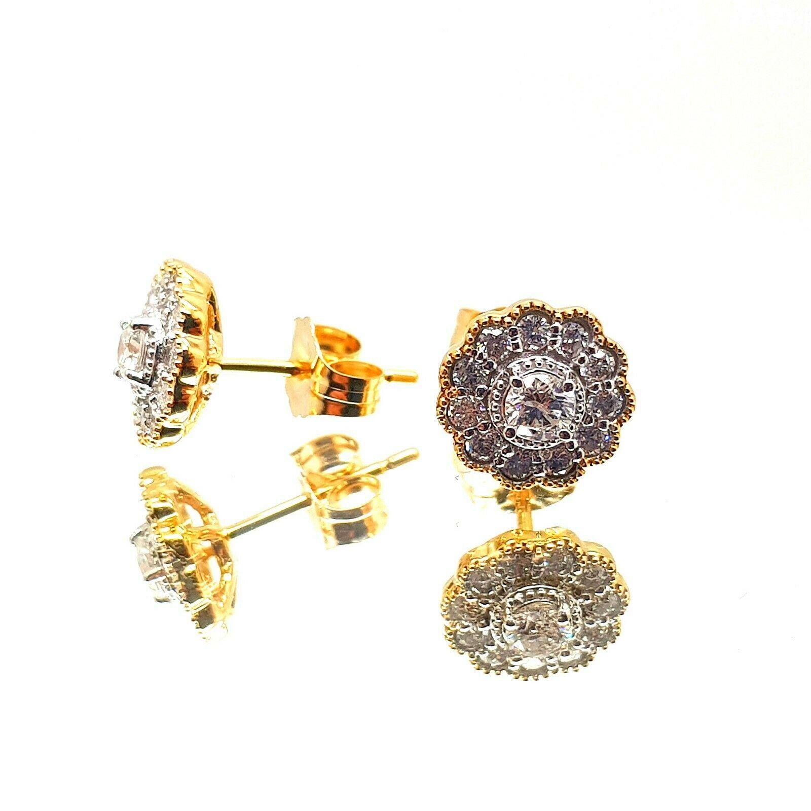 Specifications:
    PENDANT stone: DIAMONDS
    additional: DIAMONDS
    diamonds: 10 PCS
    carat total weight: 0.50
    color: n/a
    clarity: I2-I3
    brand: custom
    metal: gold
    type: PENDANT
    weight: 1.35 gr
    size: 9.80 mm
   