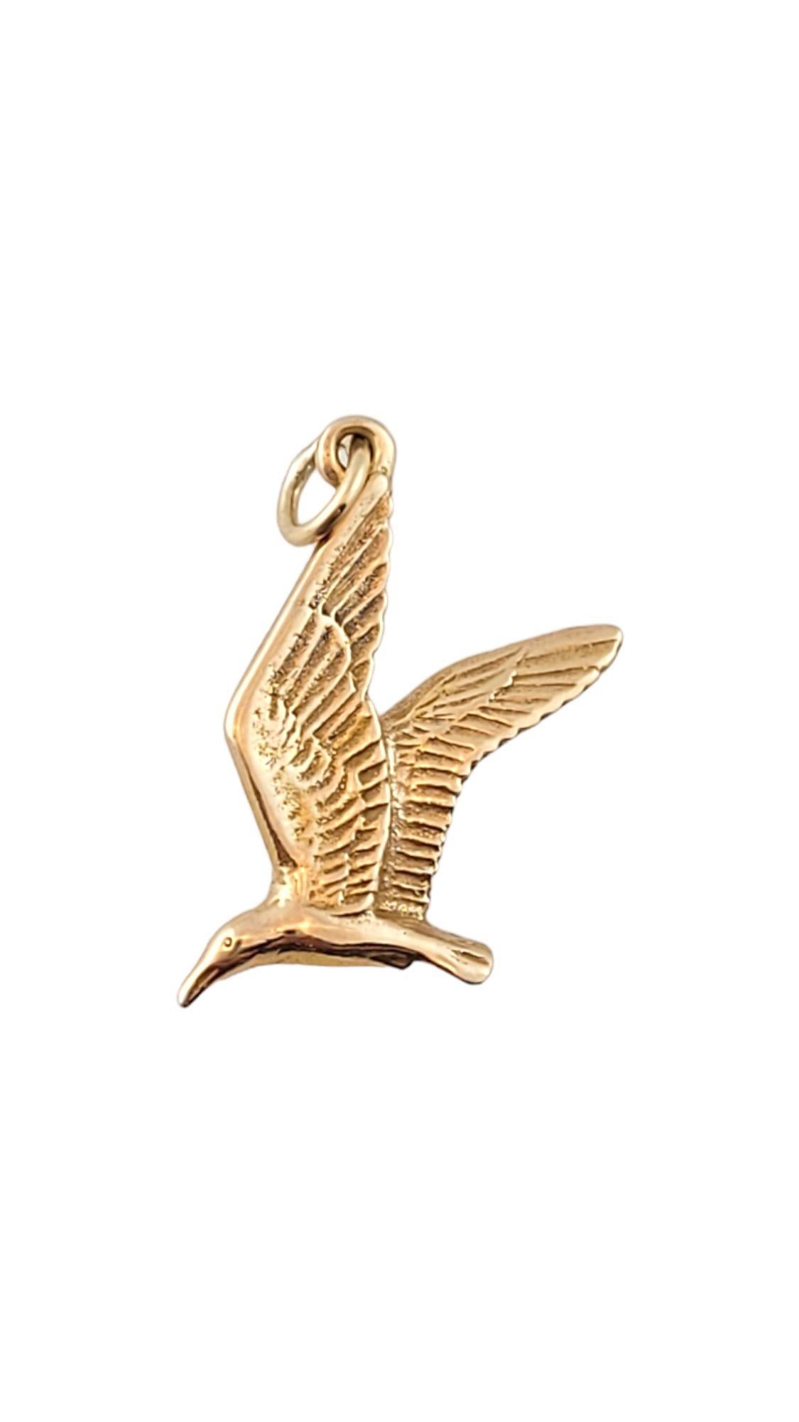 14K Yellow Gold Flying Bird Charm #14320 For Sale 1