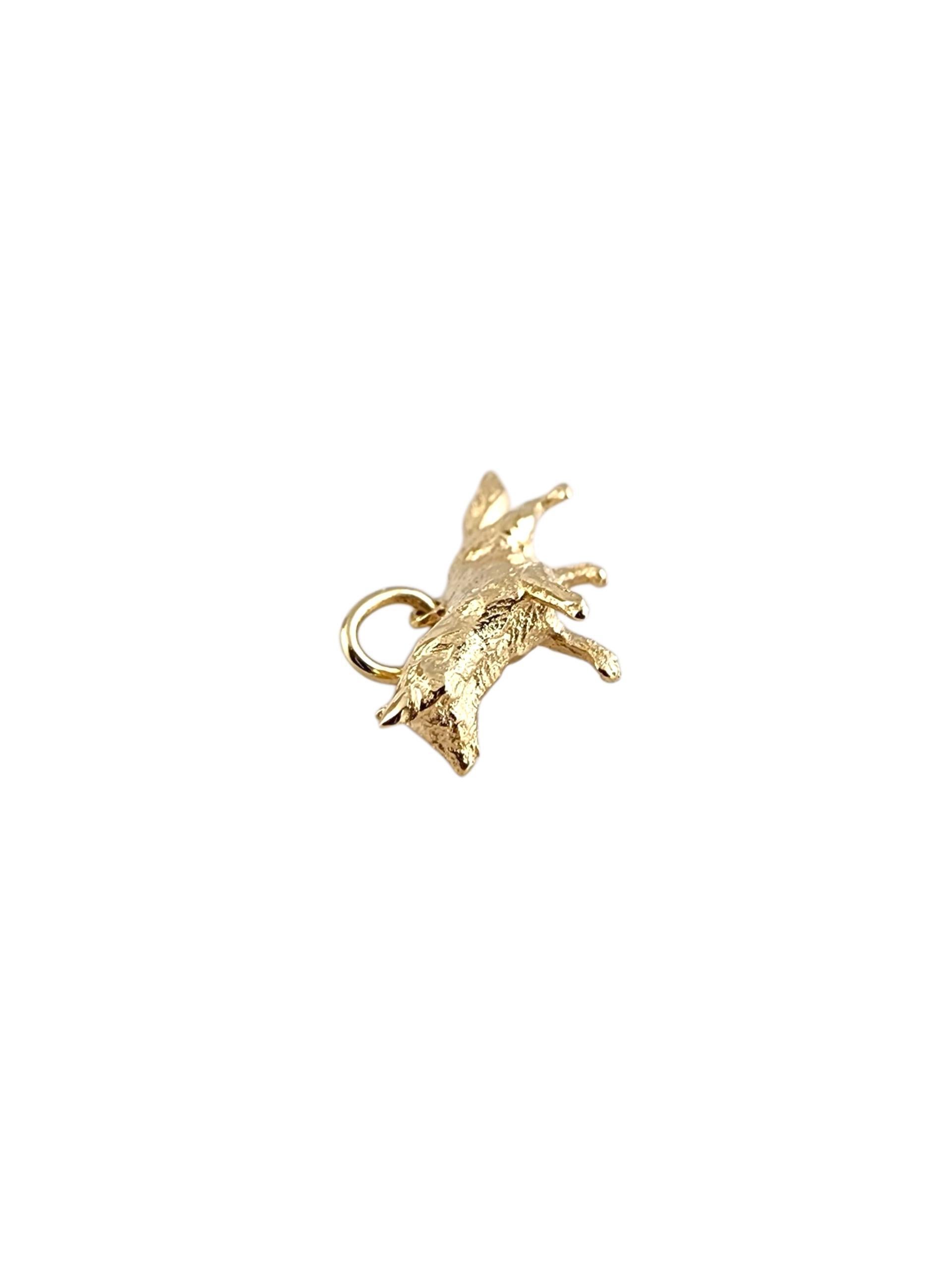 Charm a forma di volpe in oro giallo 14K #22516 In condizioni buone in vendita a Washington Depot, CT