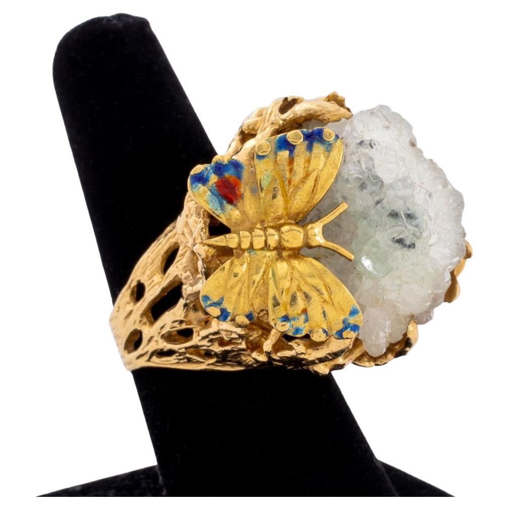 What is clear quartz used for?