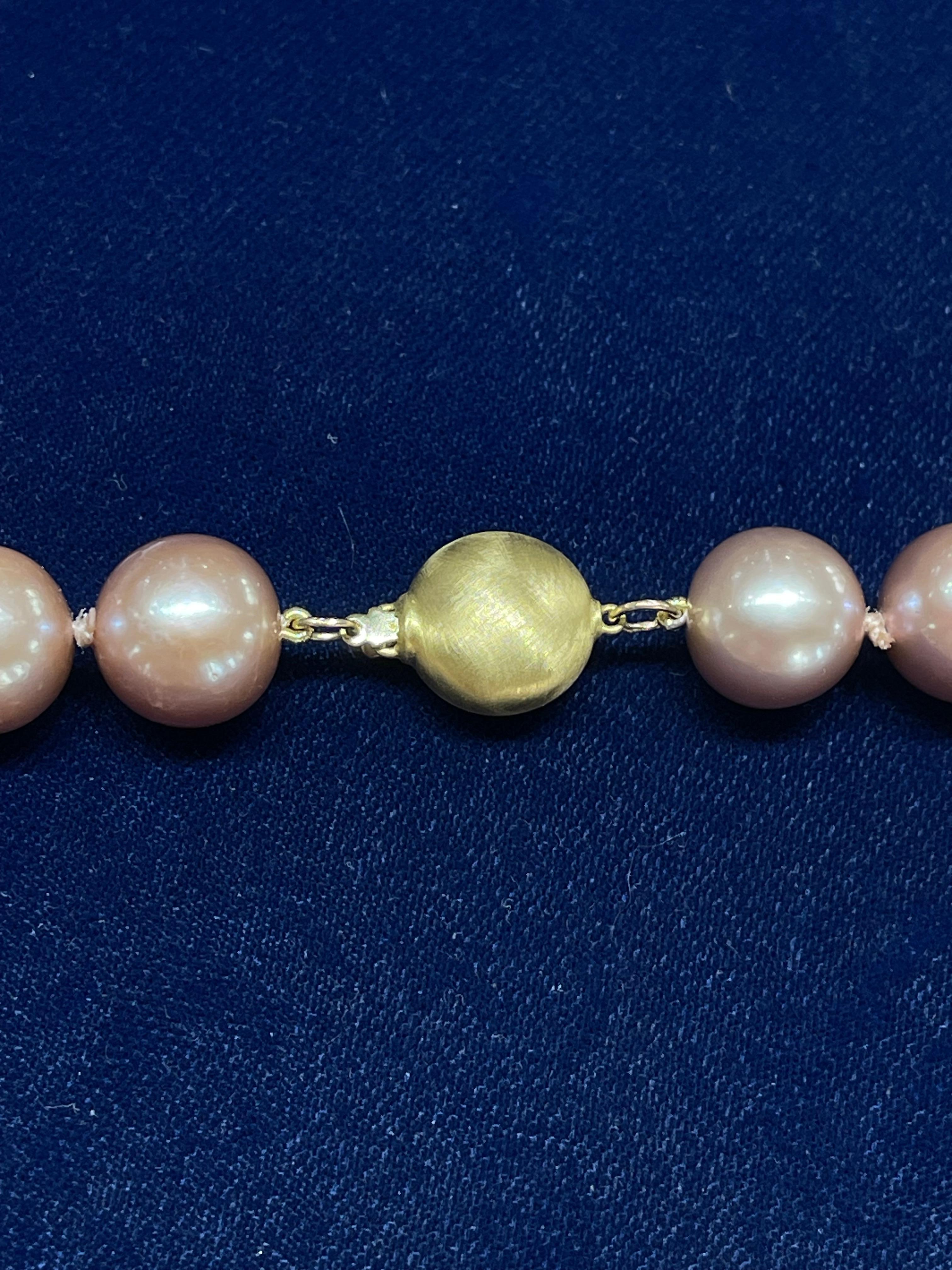 14K Yellow Gold Freshwater Edison Natural Pink Pearl Necklace  In Excellent Condition In Stuart, FL