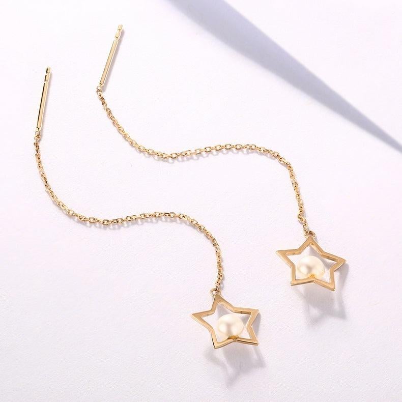 Open Star Freshwater Pearl 14K Yellow Gold Threader Earrings In New Condition For Sale In Los Angeles, CA