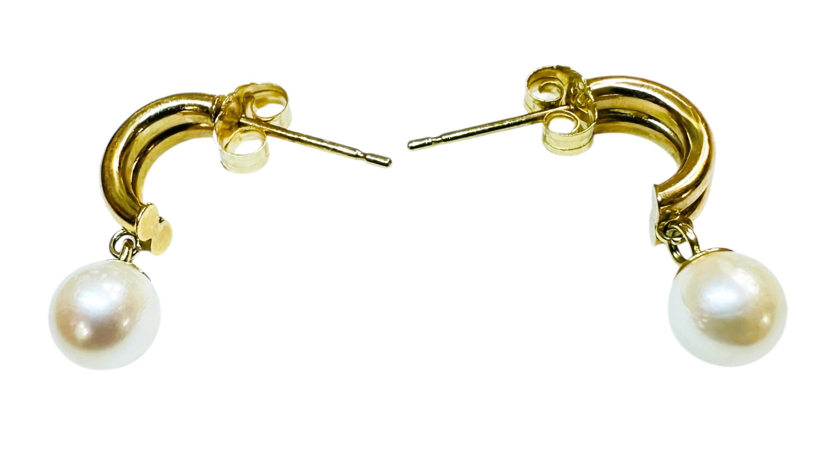 14K Yellow Gold Freshwater Post Pearl Dangle Earrings In Excellent Condition For Sale In Eagan, MN