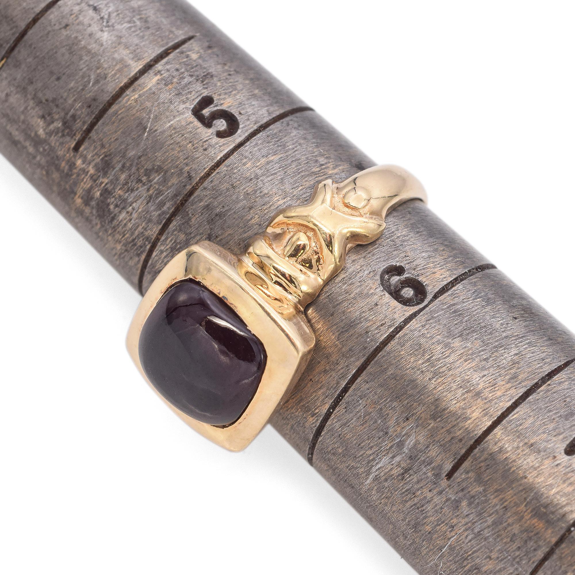 14K Yellow Gold Garnet 2.70 Cabochon Bezel Set Ring For Sale 3