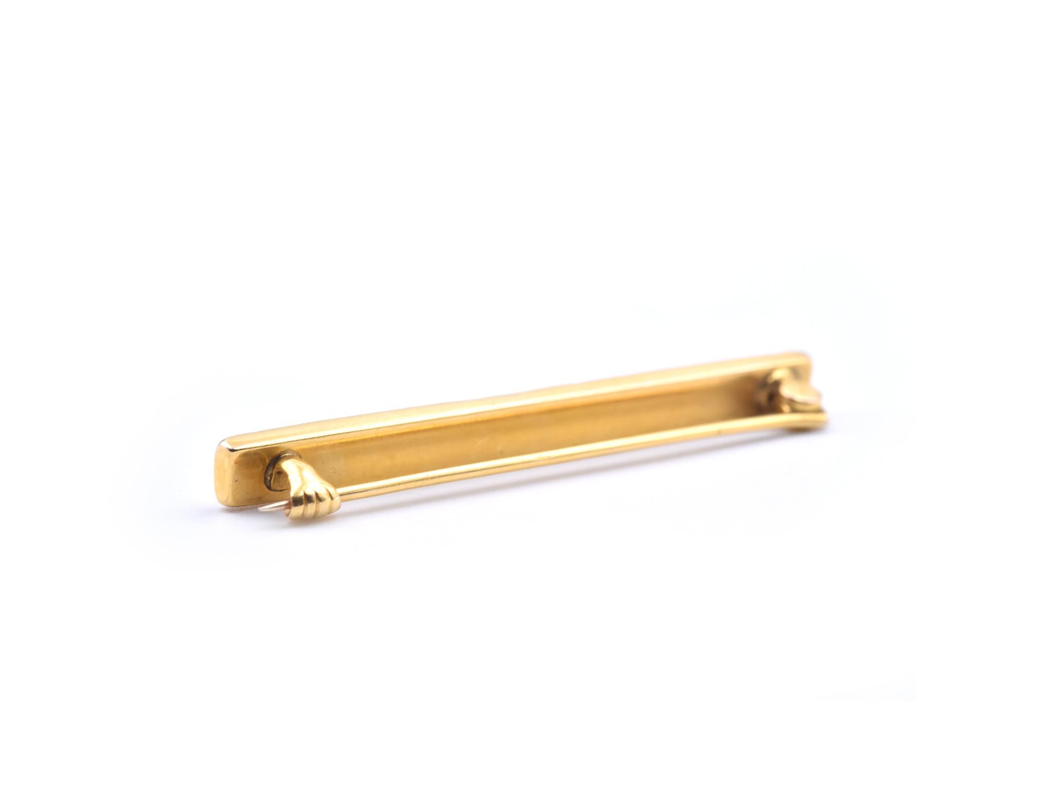 Round Cut 14 Karat Yellow Gold Garnet Bar Pin For Sale