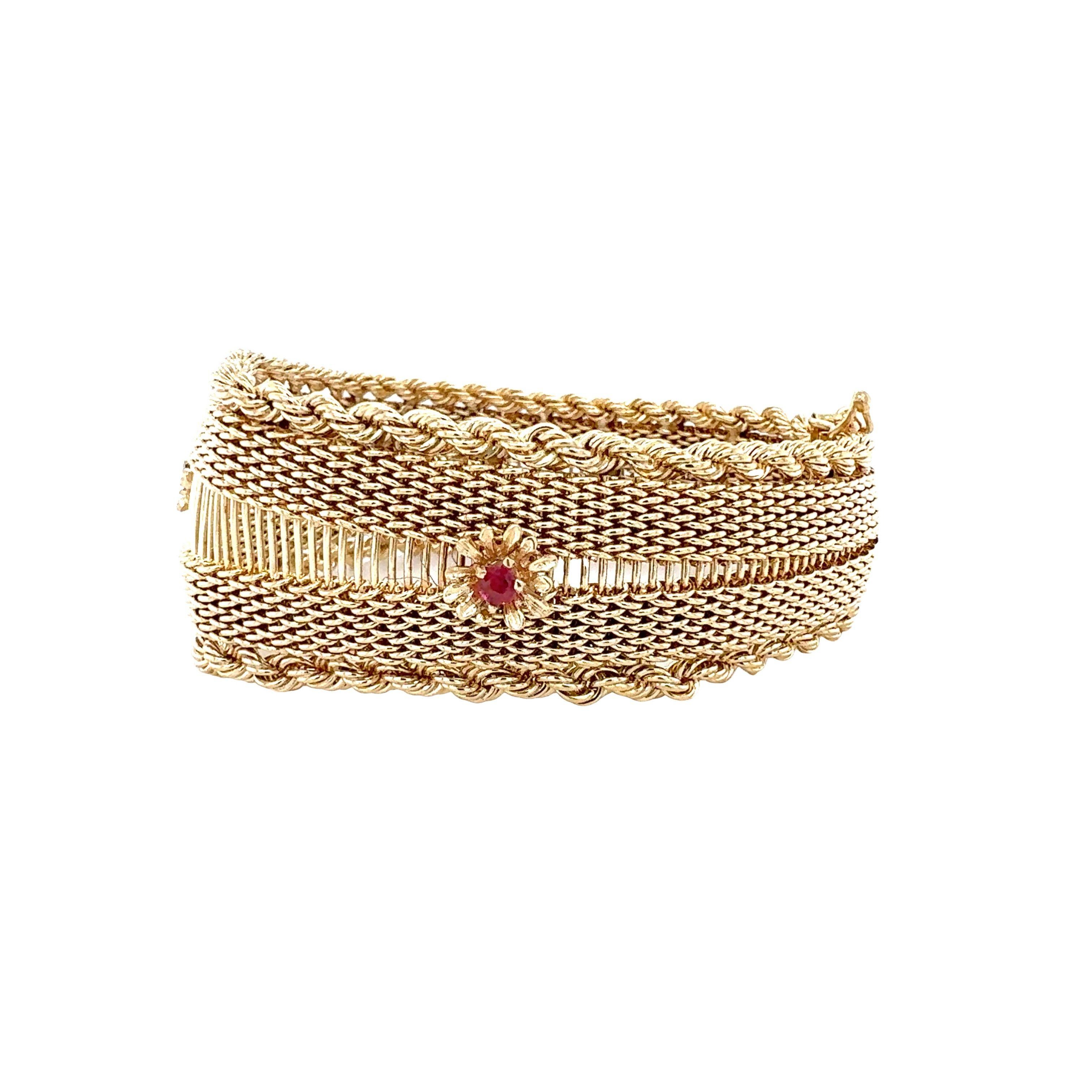 Round Cut 14K Yellow Gold Garnet Bracelet For Sale