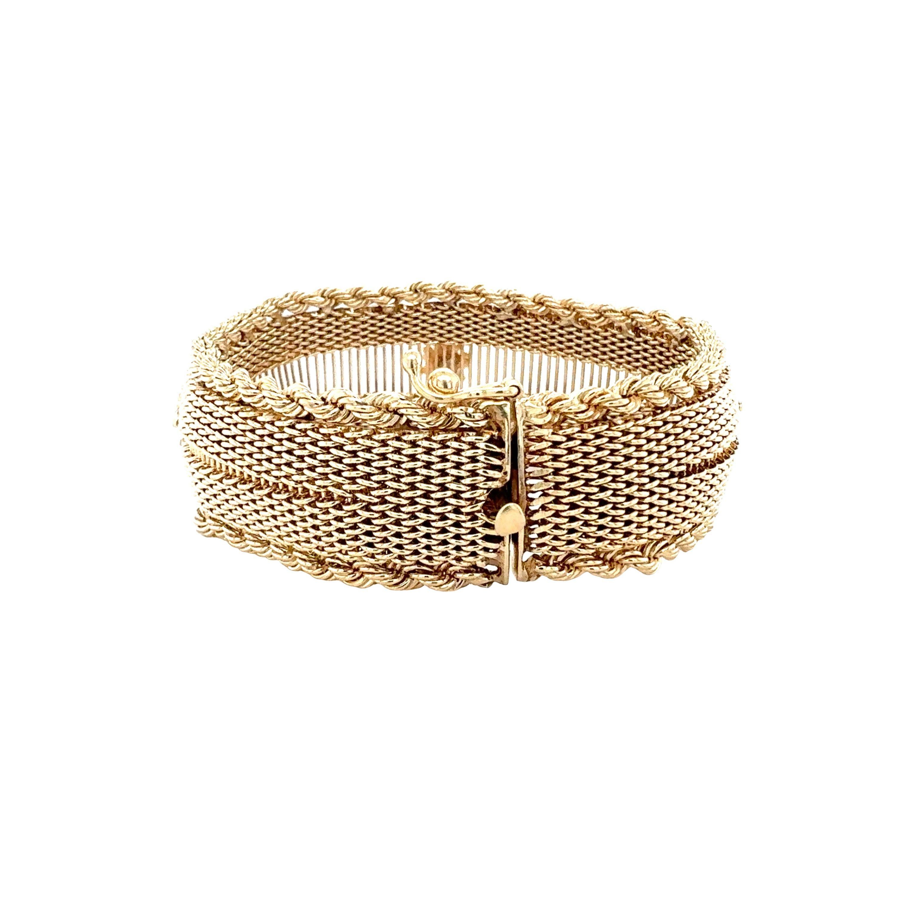 Bracelet en or jaune 14K avec grenat Bon état - En vente à Beverly Hills, CA