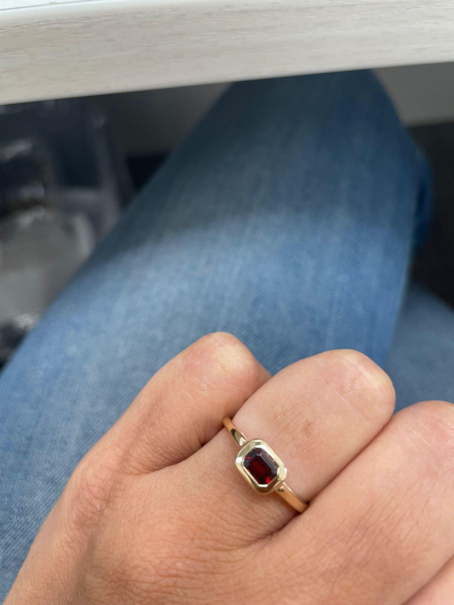 Baguette Cut 14K Yellow Gold Garnet Ring for Her For Sale